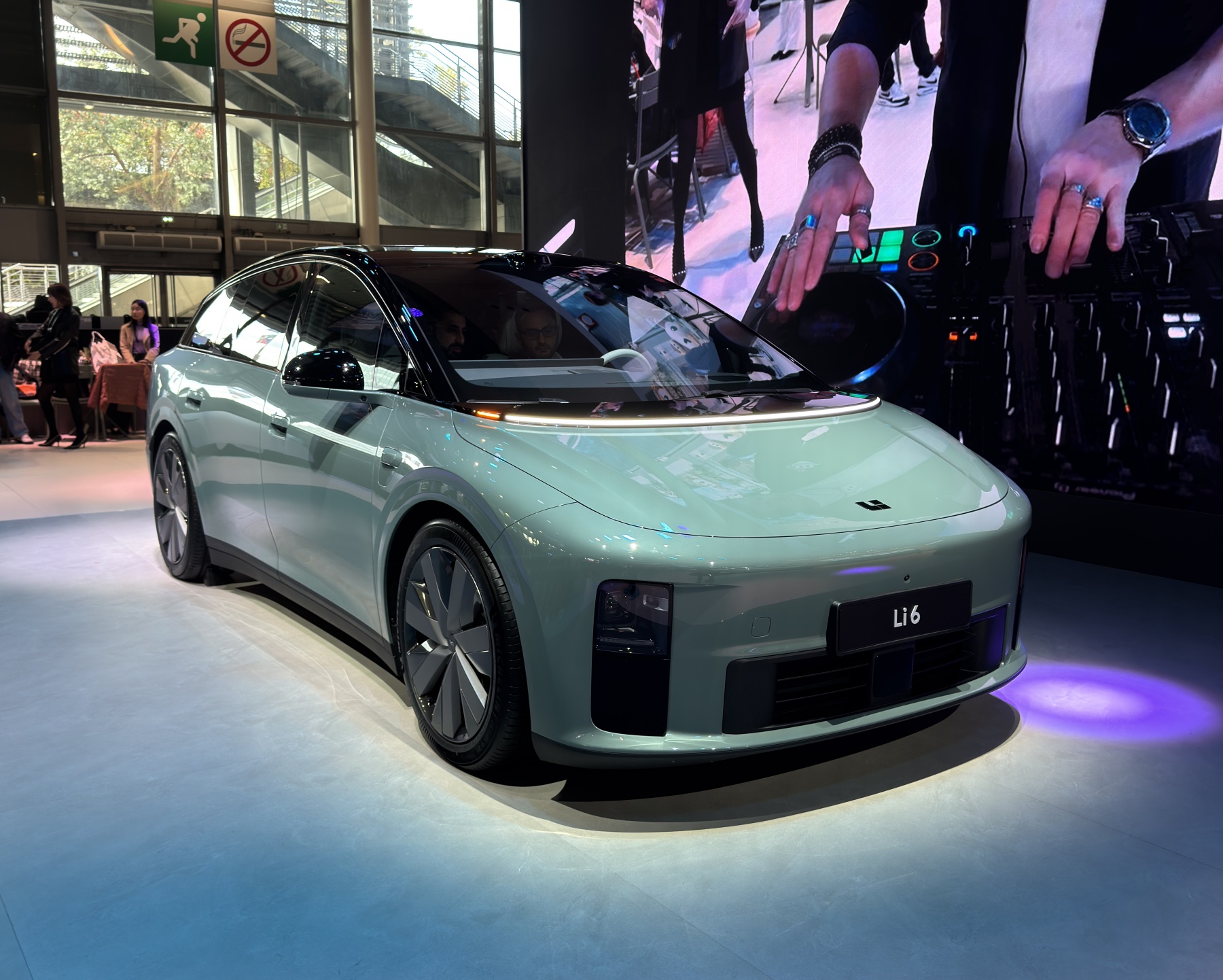 Li Auto 6