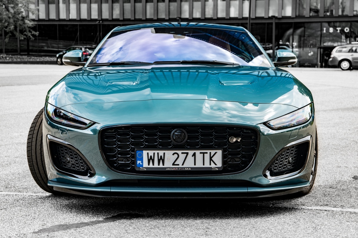 Jaguar F-Type przód