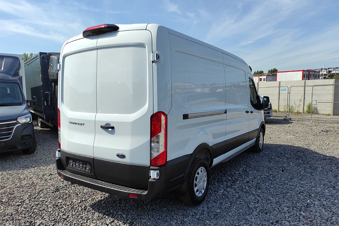 Ford Transit tył