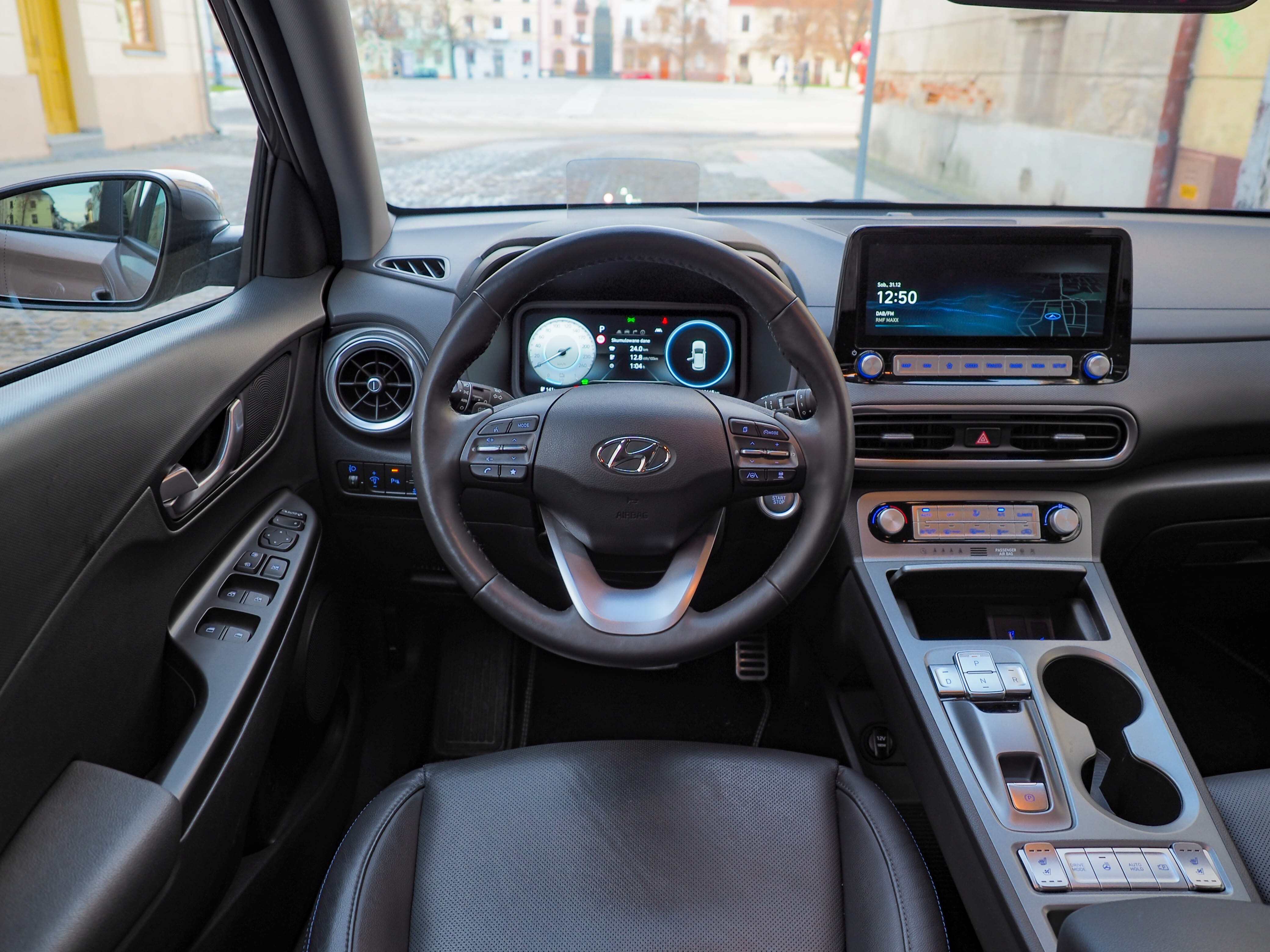 Wnętrze Hyundai Kona 2023