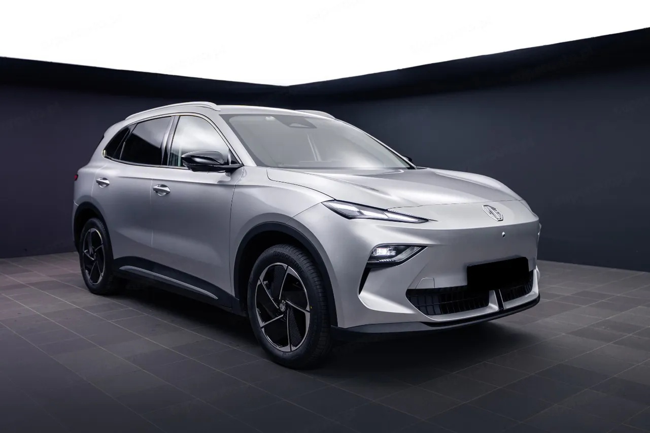 MG MGS5 EV przód