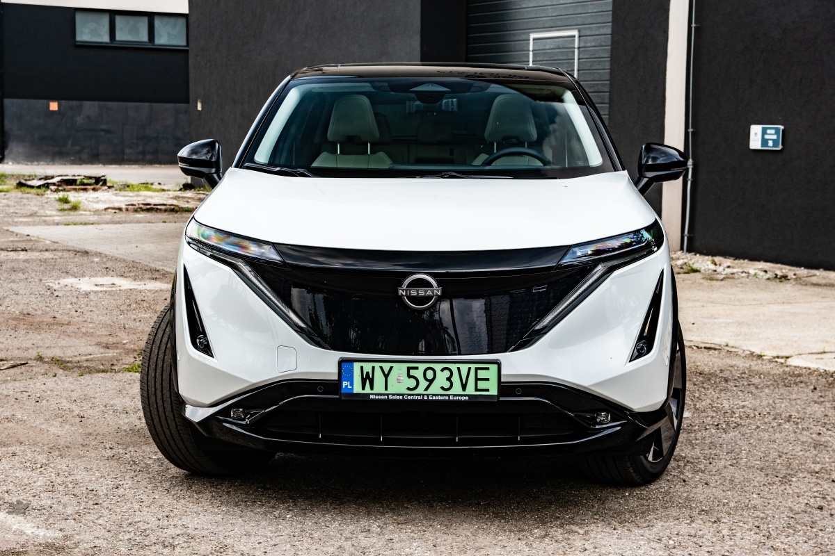 Nissan Ariya przód