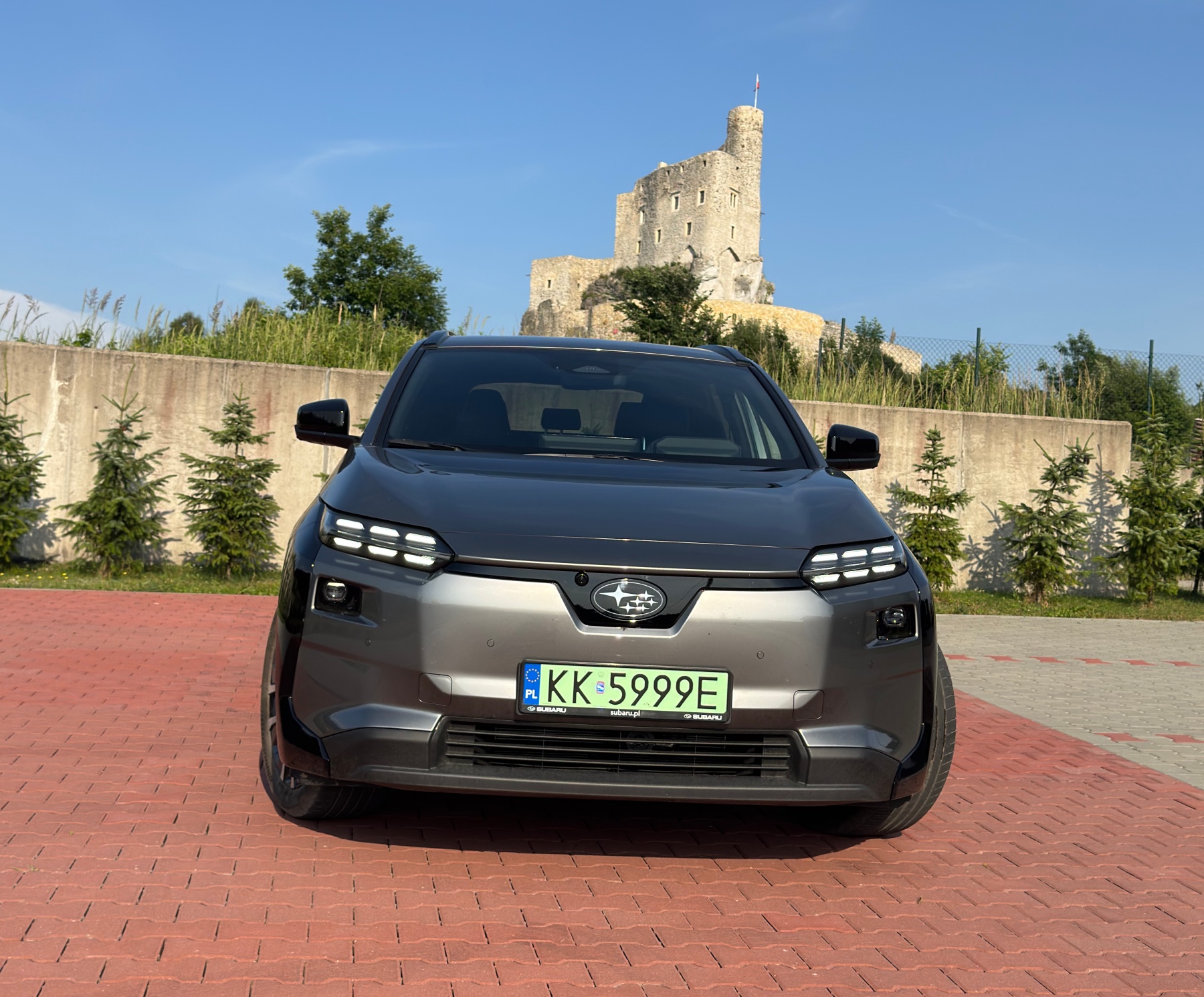 Subaru Solterra przód