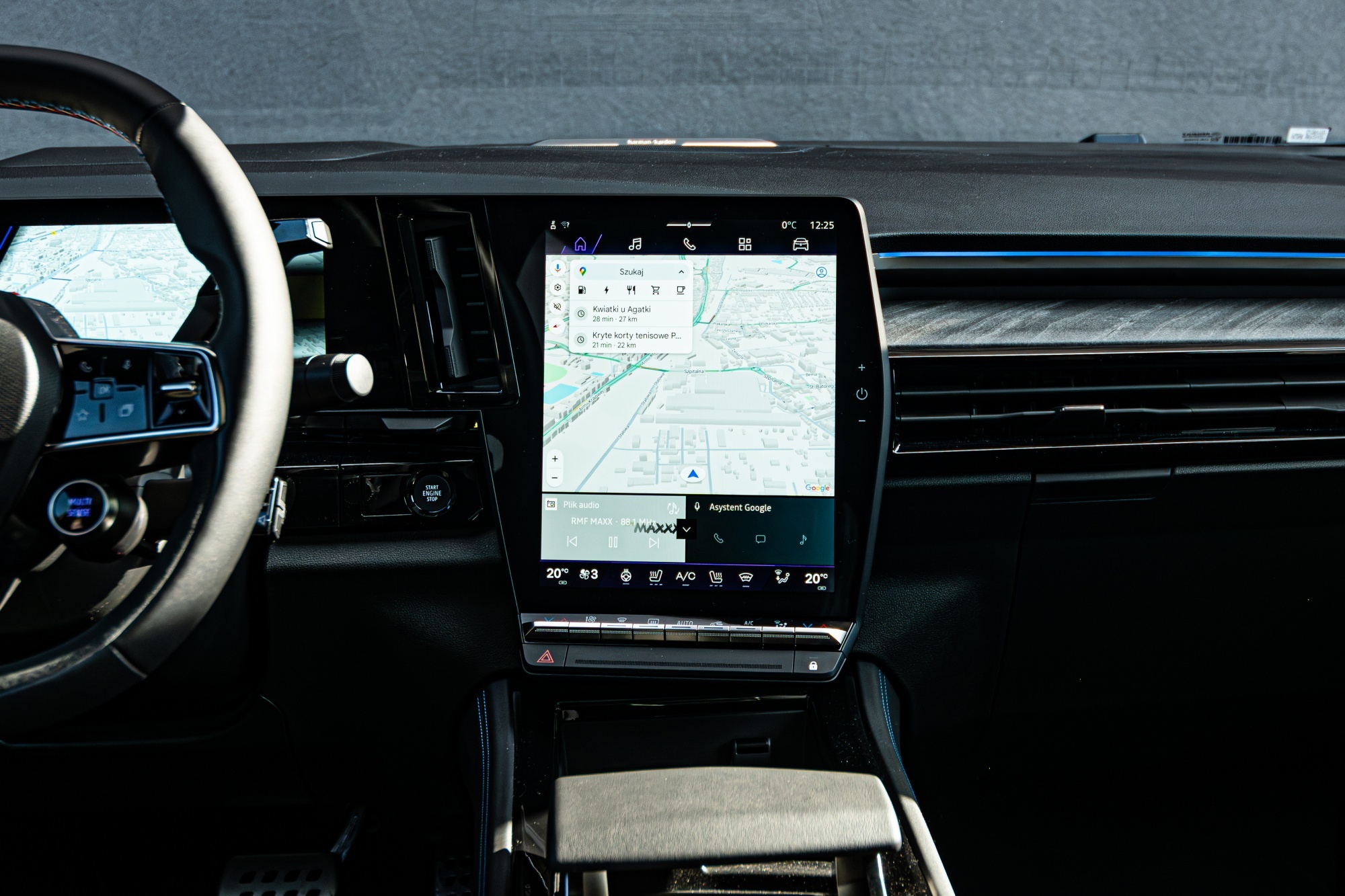 Renault Rafale multimedia