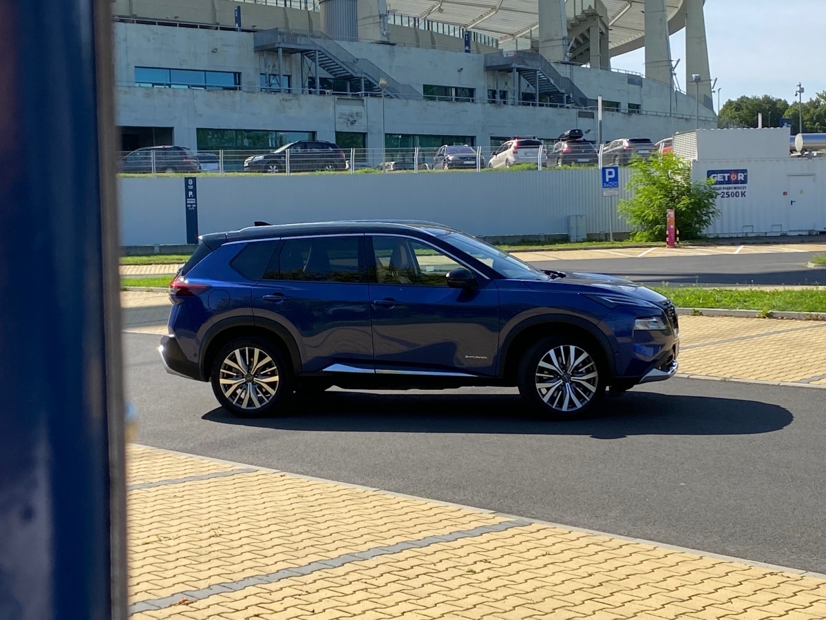 Nissan X-Trail sylwetka