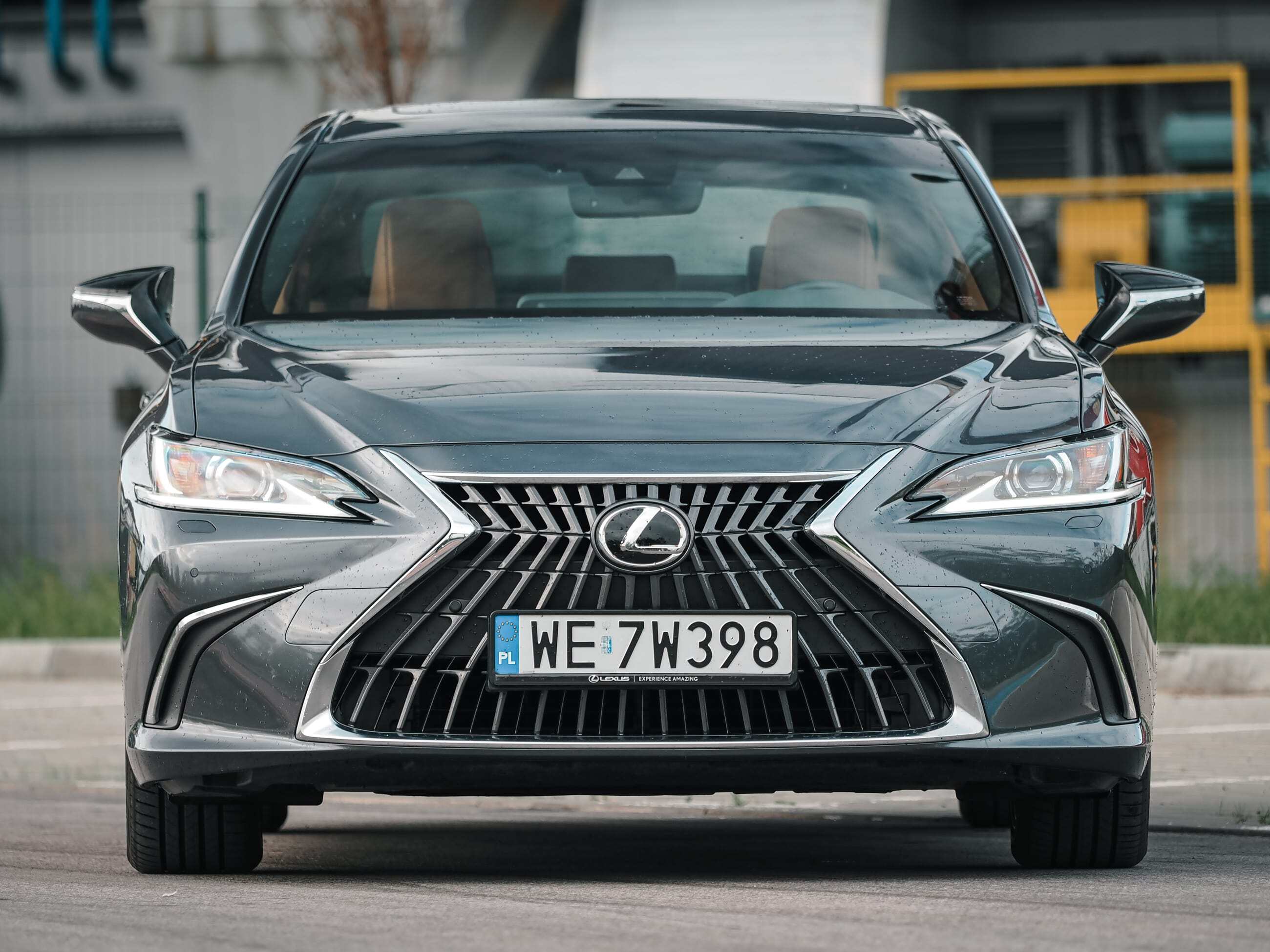 Lexus es 300h maska i grill