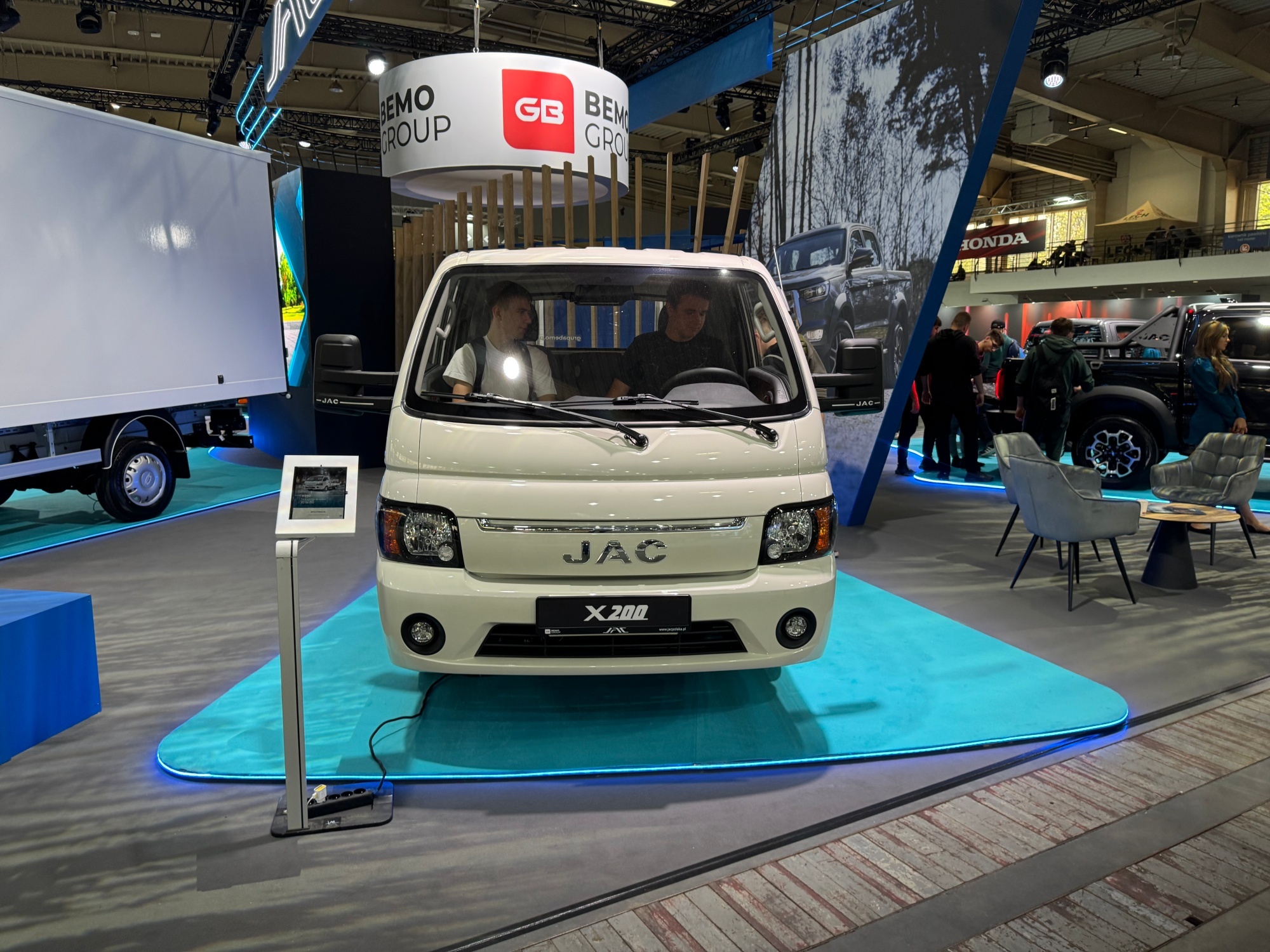 JAC X200