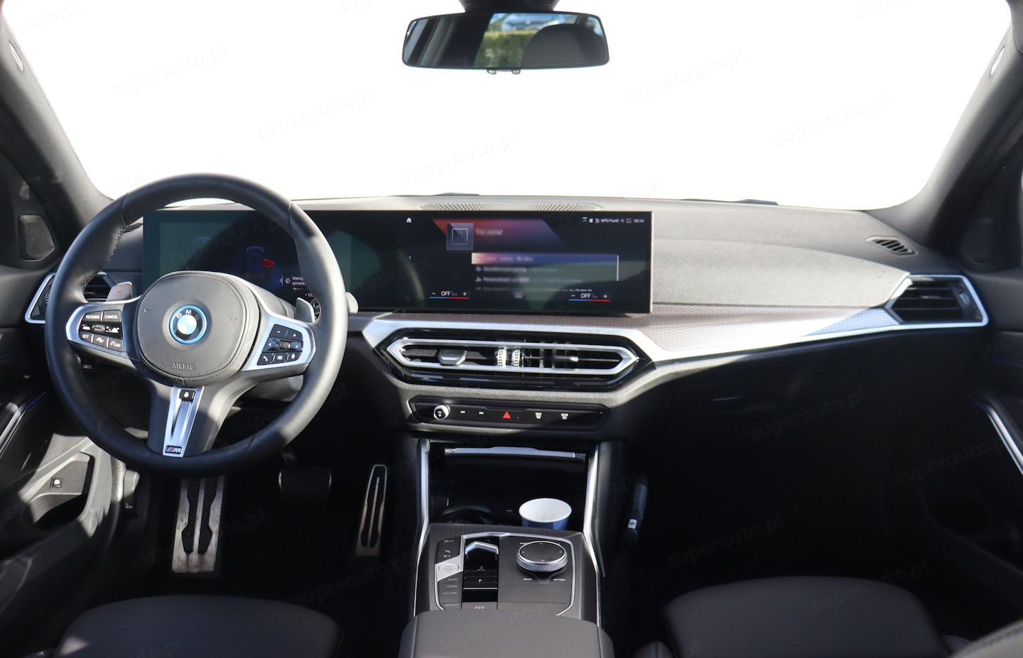 BMW 3 wnętrze