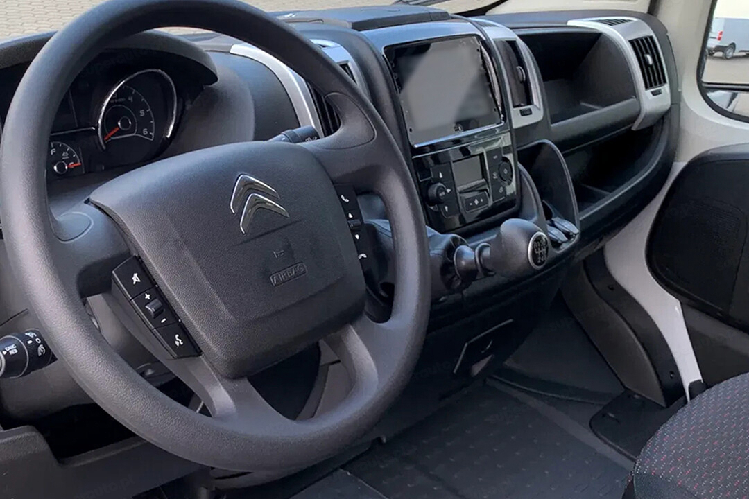 Citroen Jumper wnętrze