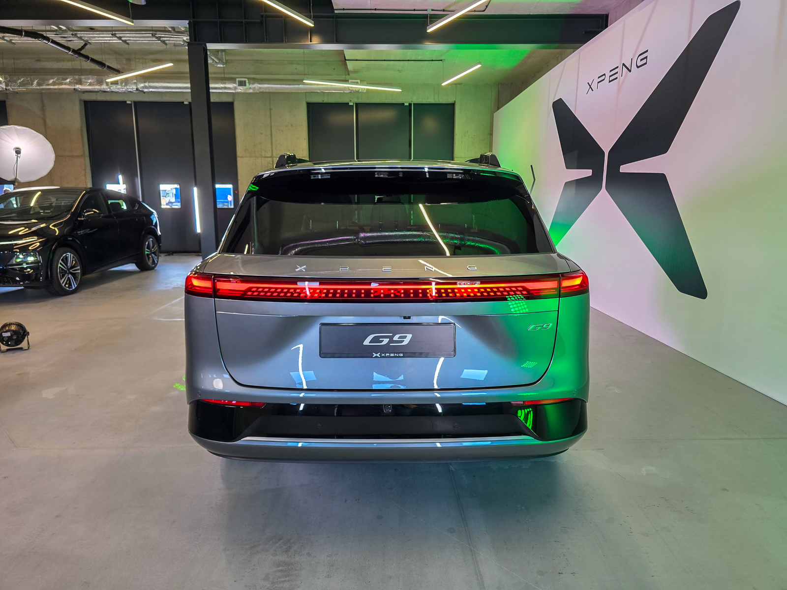 Xpeng G9 klapa bagażnika listwa led