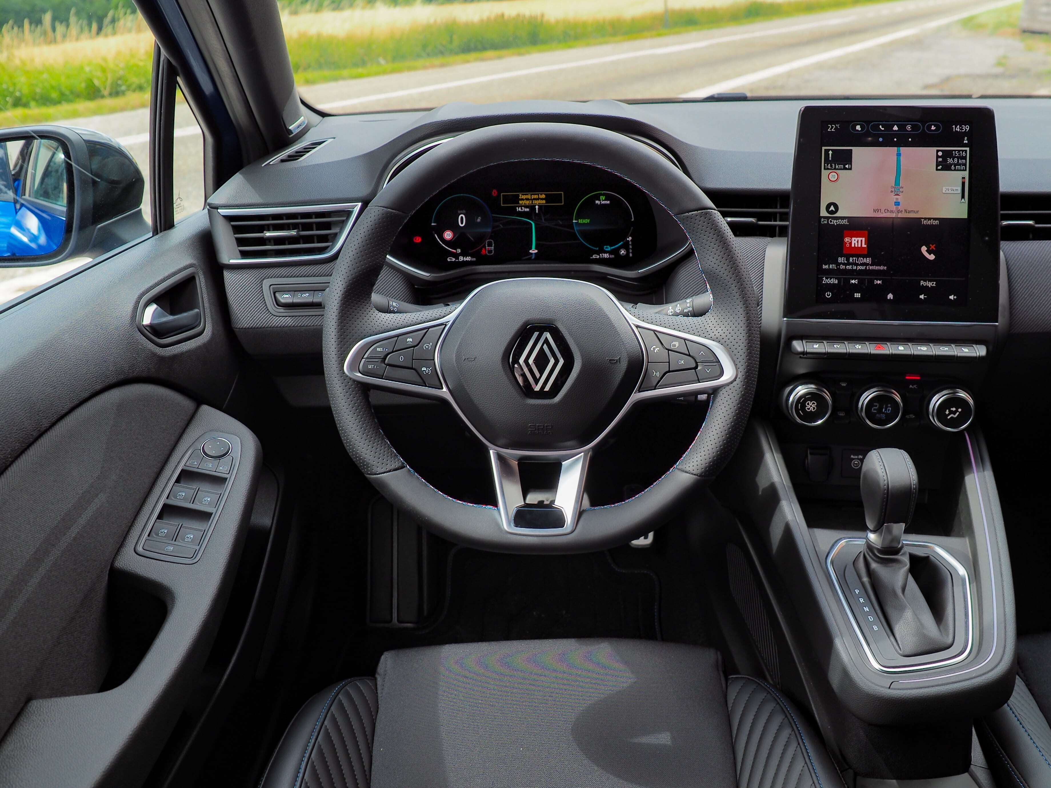 Renault Clio wnętrze