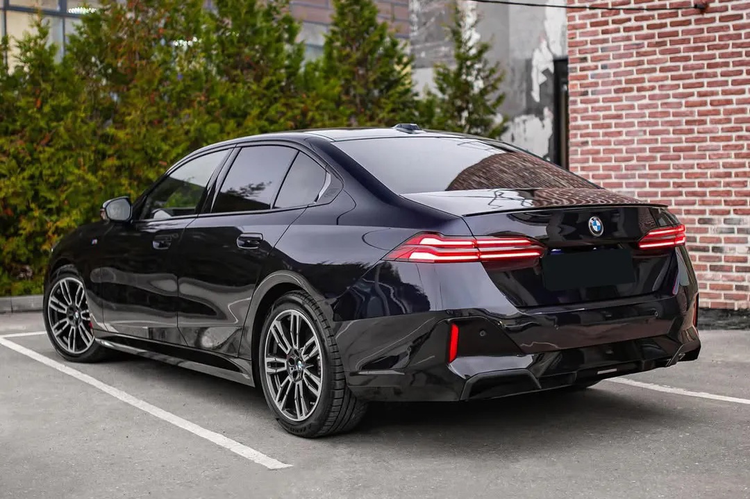 BMW seria 5 tył