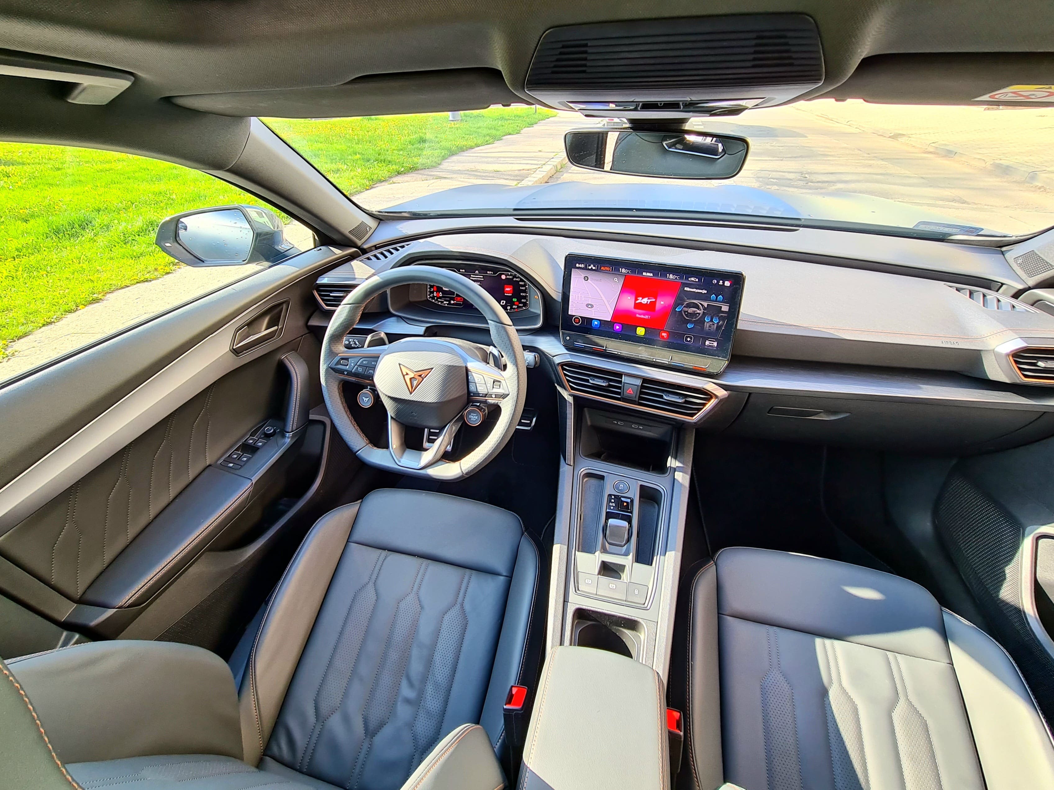 Cupra Formentor VZ wnętrze