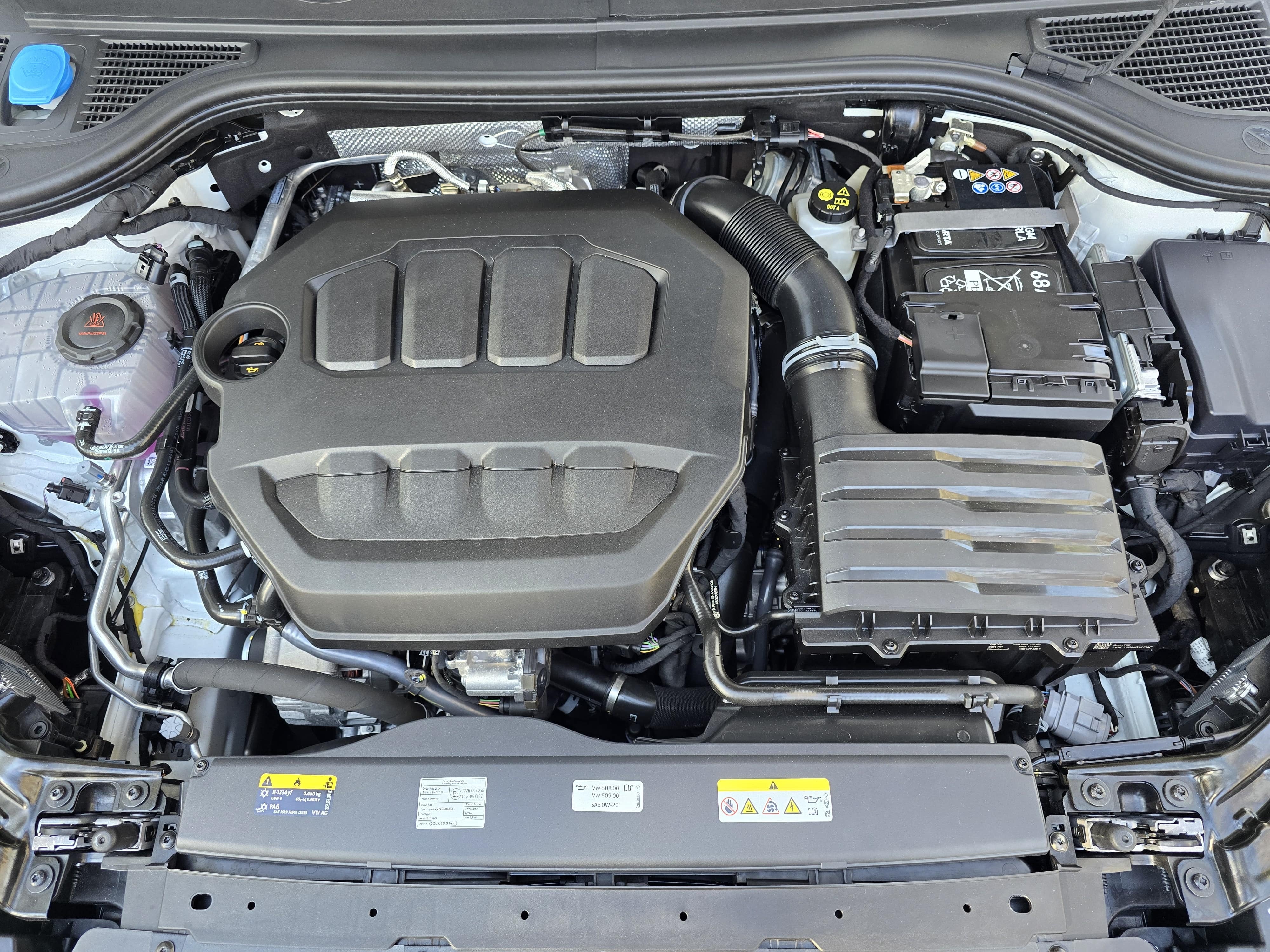 Volkswagen Passat silnik 2024 hybryda