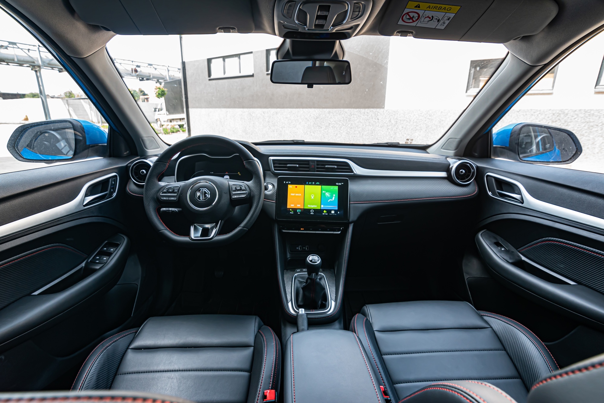 MG ZS wnętrze