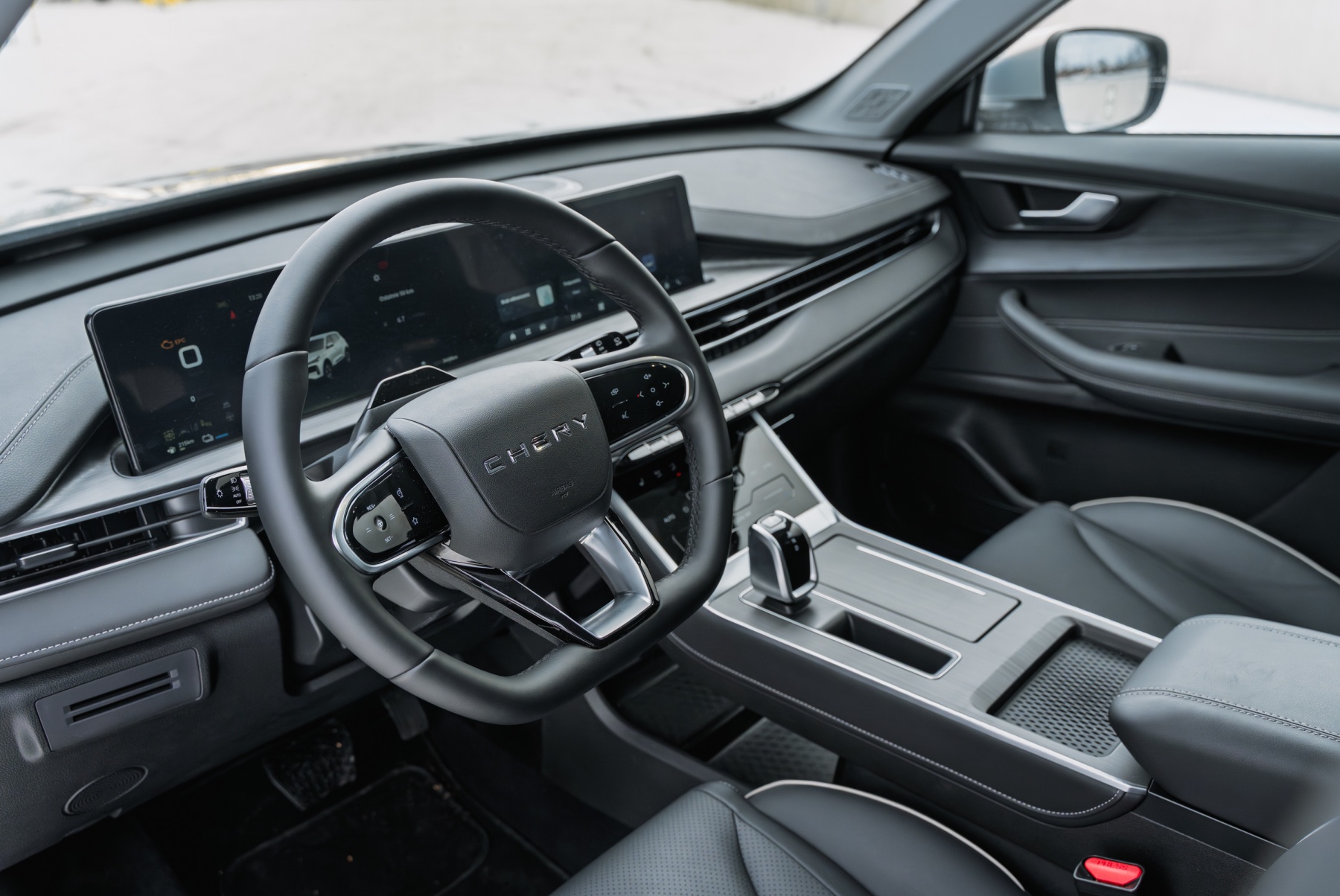 Chery Tiggo 4 wnętrze