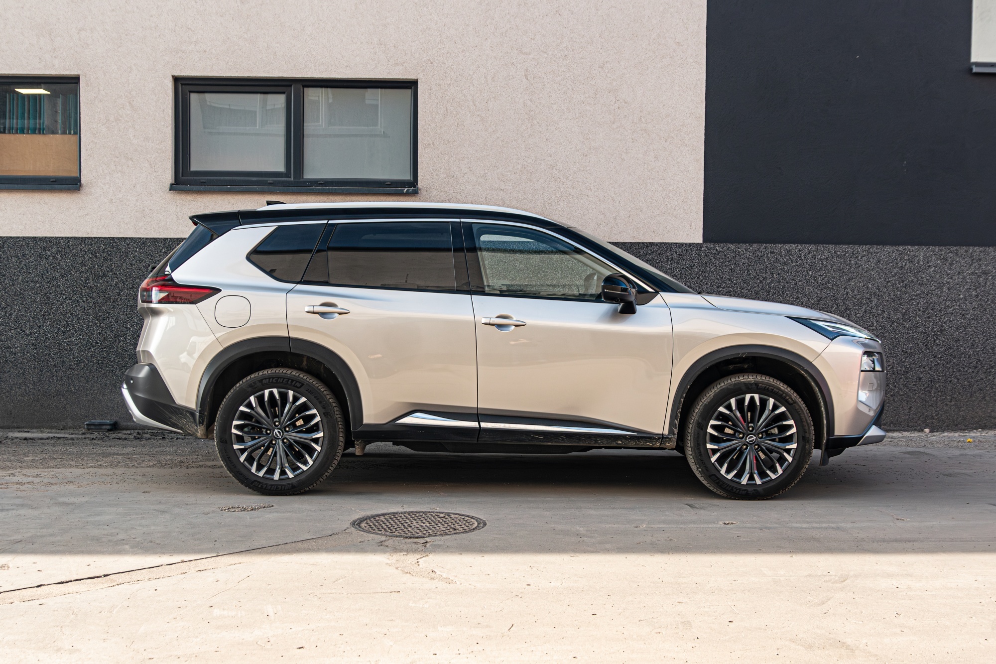 Nissan X-Trail sylwetka