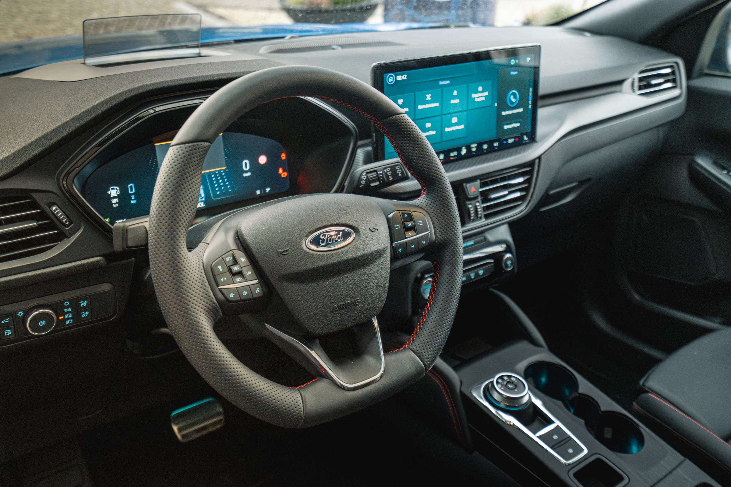Ford Kuga wnętrze