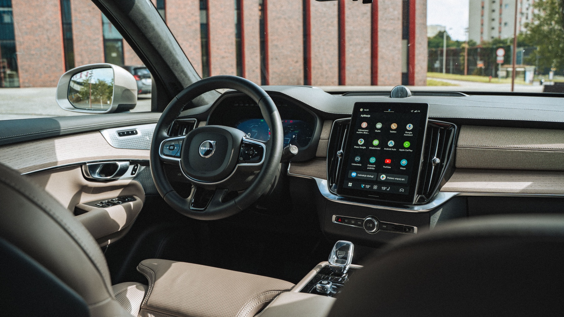Volvo XC90 wnętrze