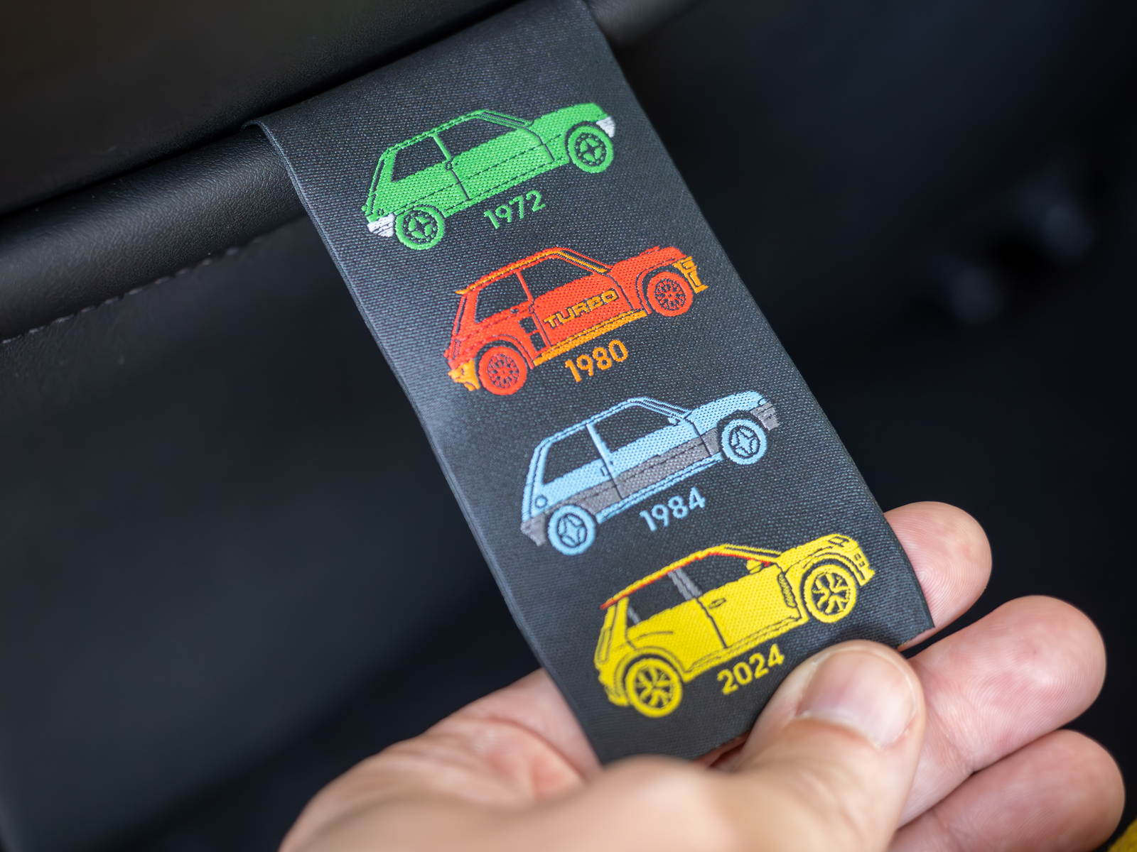 Detale stylistyczne w nowym renault 5 - modele nawiązujące do starej generacji