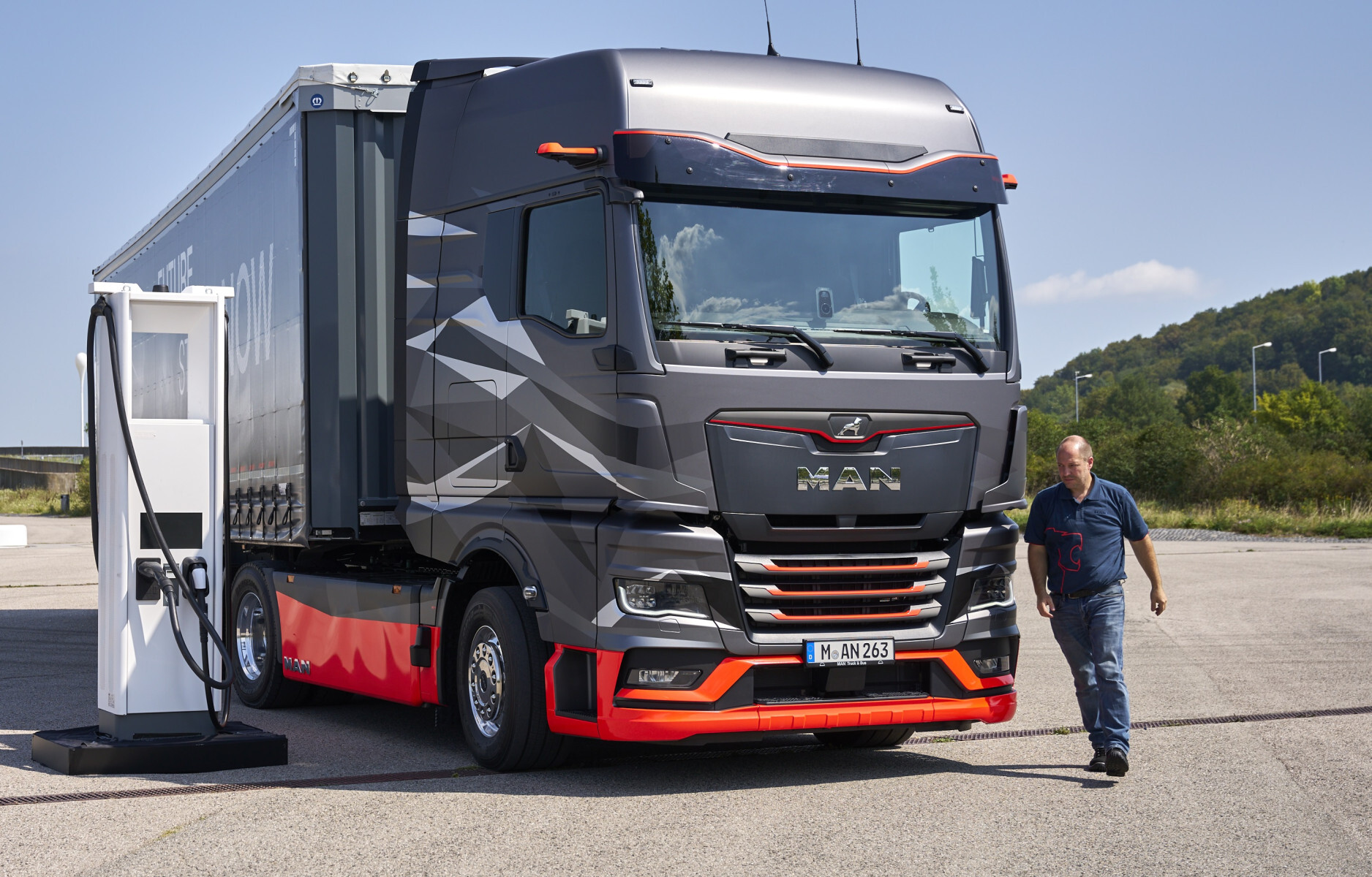 MAN e-TGX