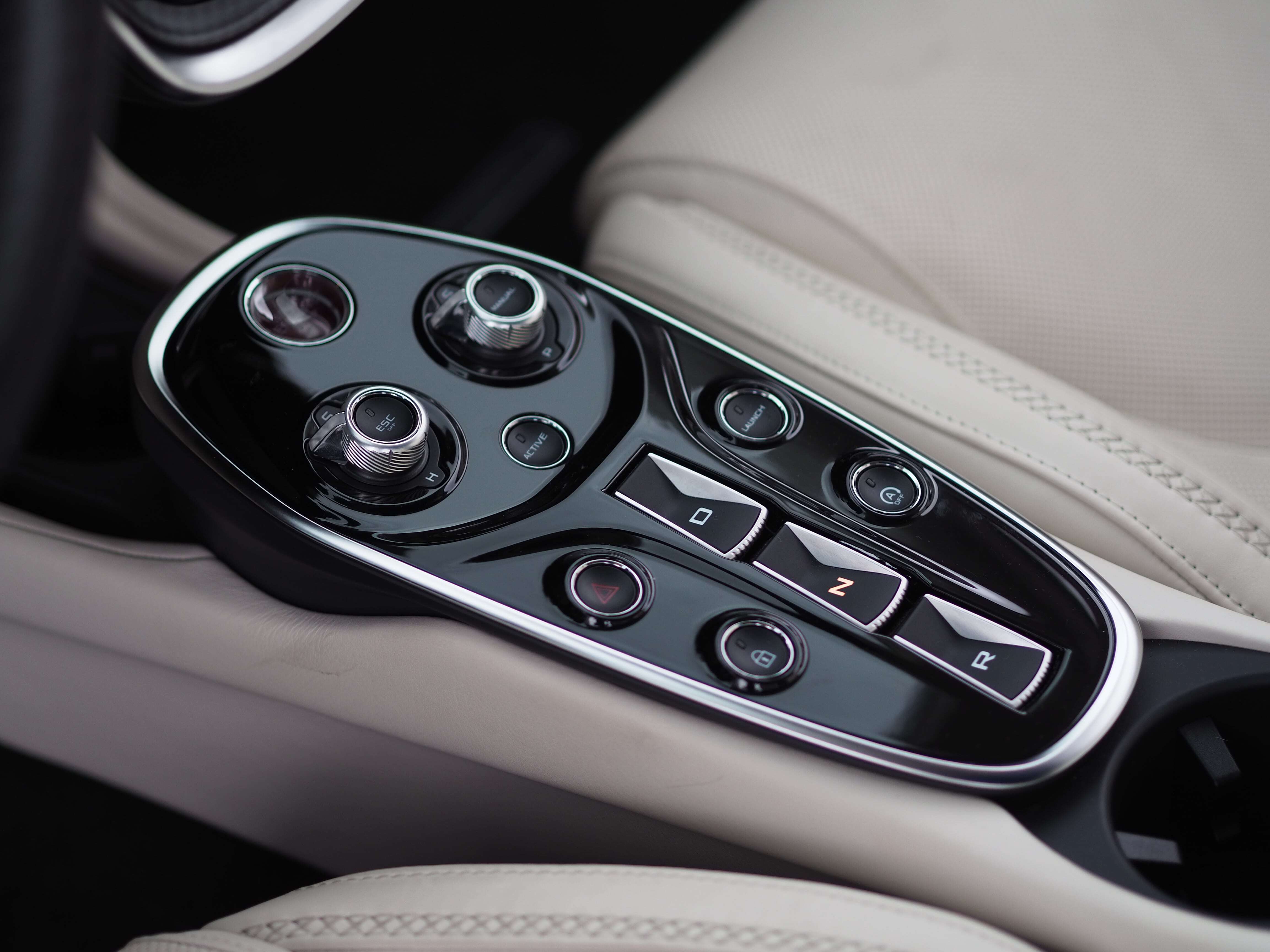 McLaren GT