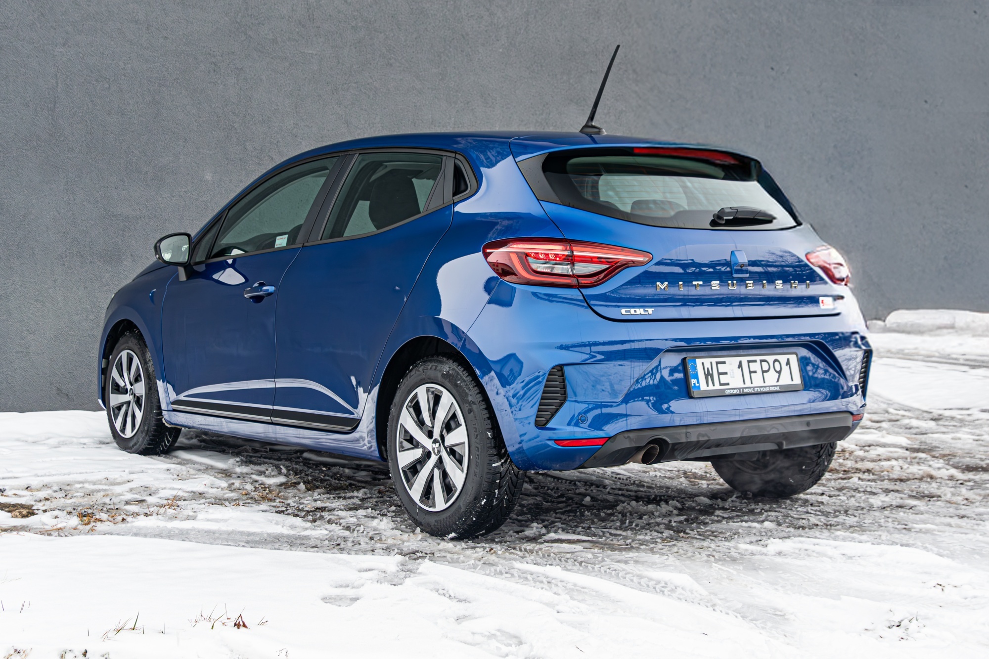 Mitsubishi Colt tył