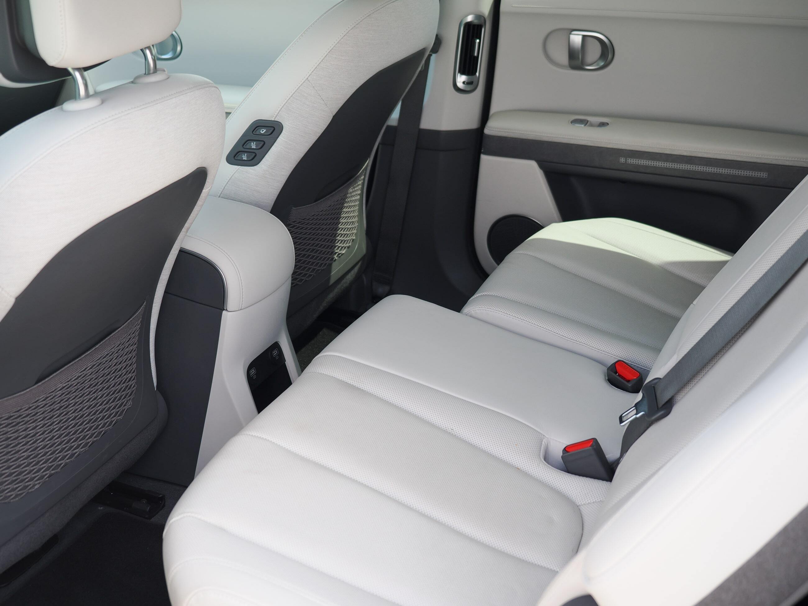 Hyundai Ioniq 5 kanapa