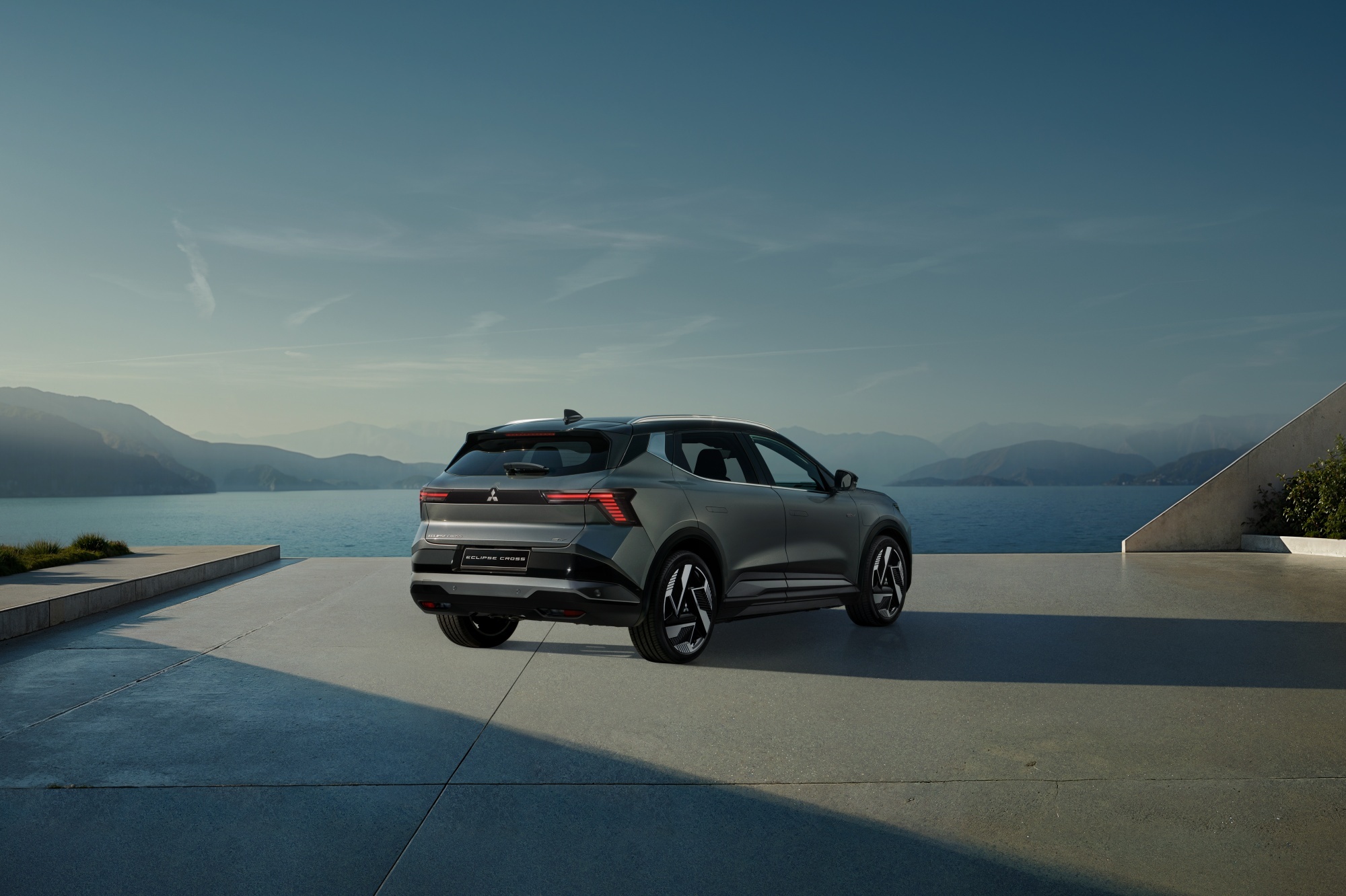 Mitsubishi Eclipse Cross tył