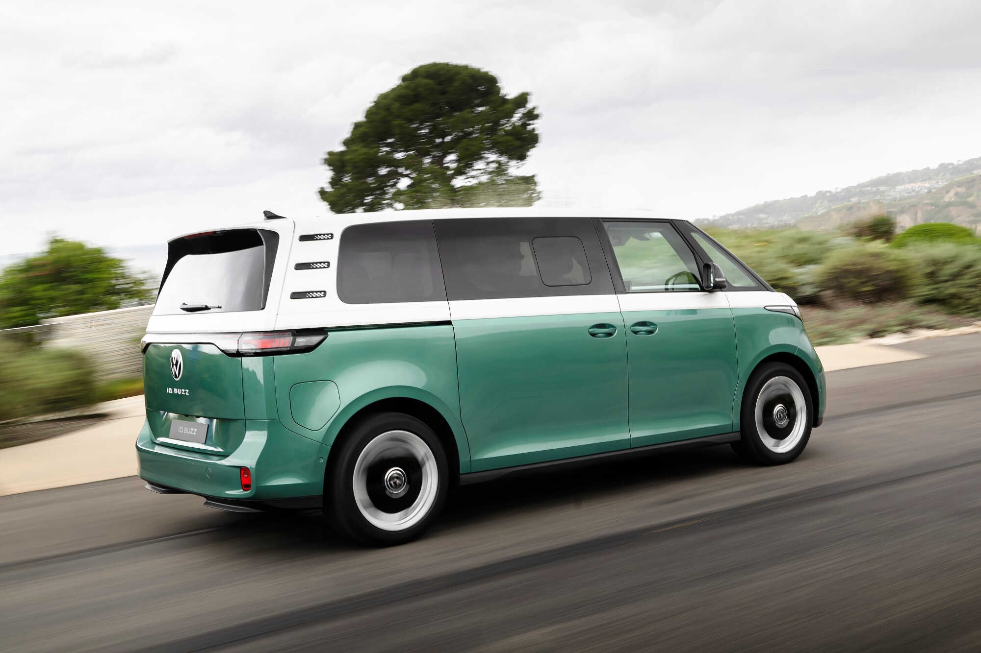 Volskwagen ID. Buzz LWB 2024