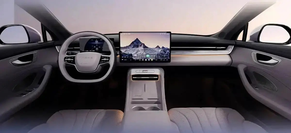 roewe m7 wnętrze