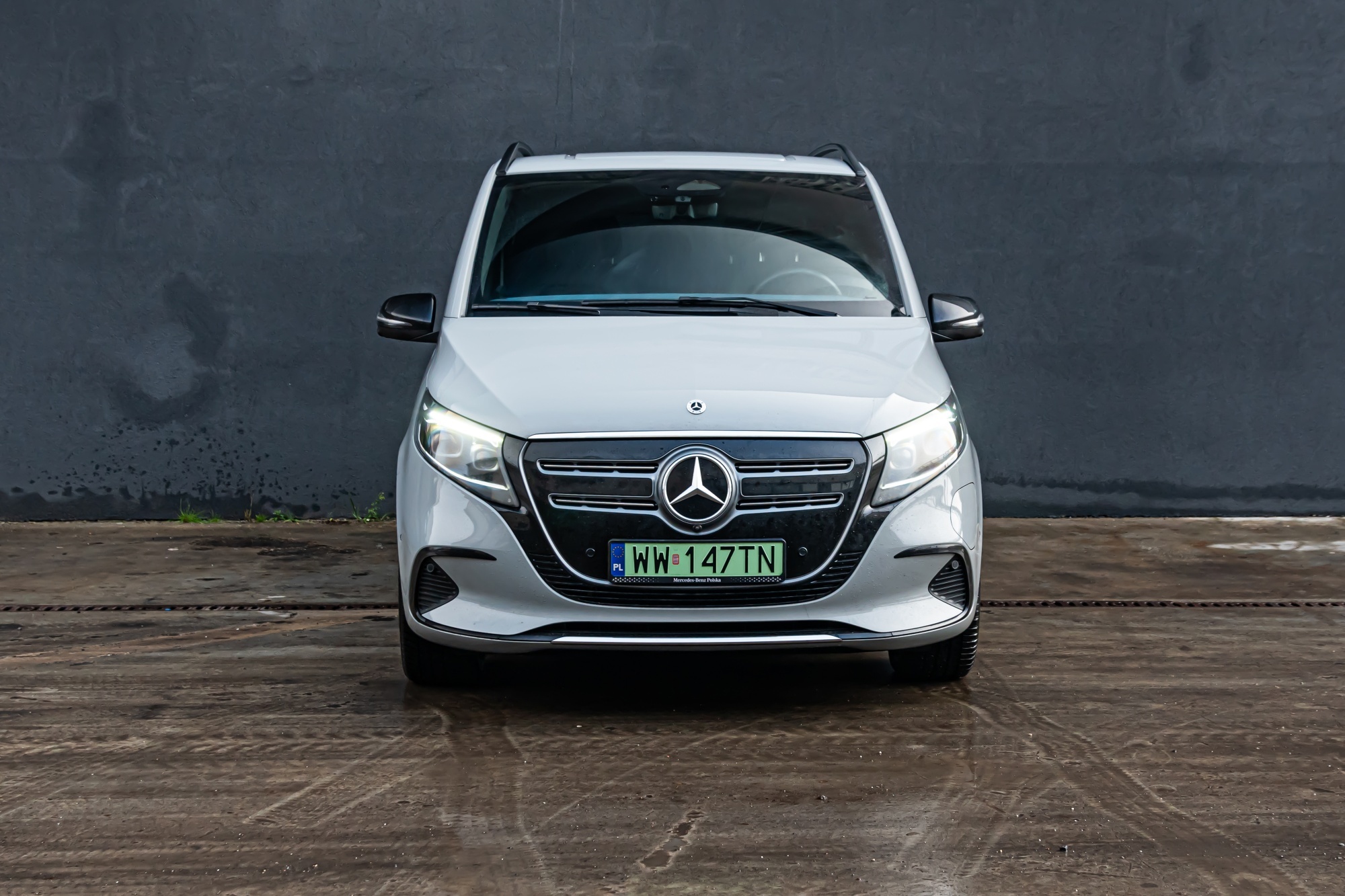 Mercedes EQV przód