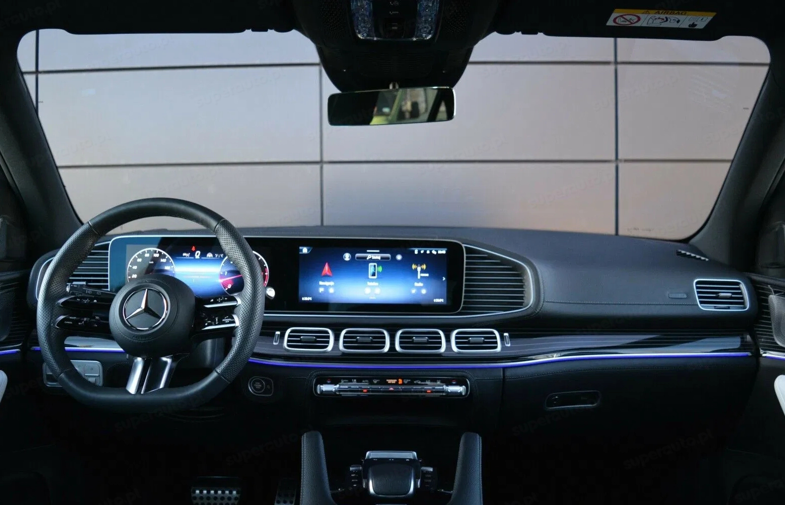 Mercedes GLE wnętrze