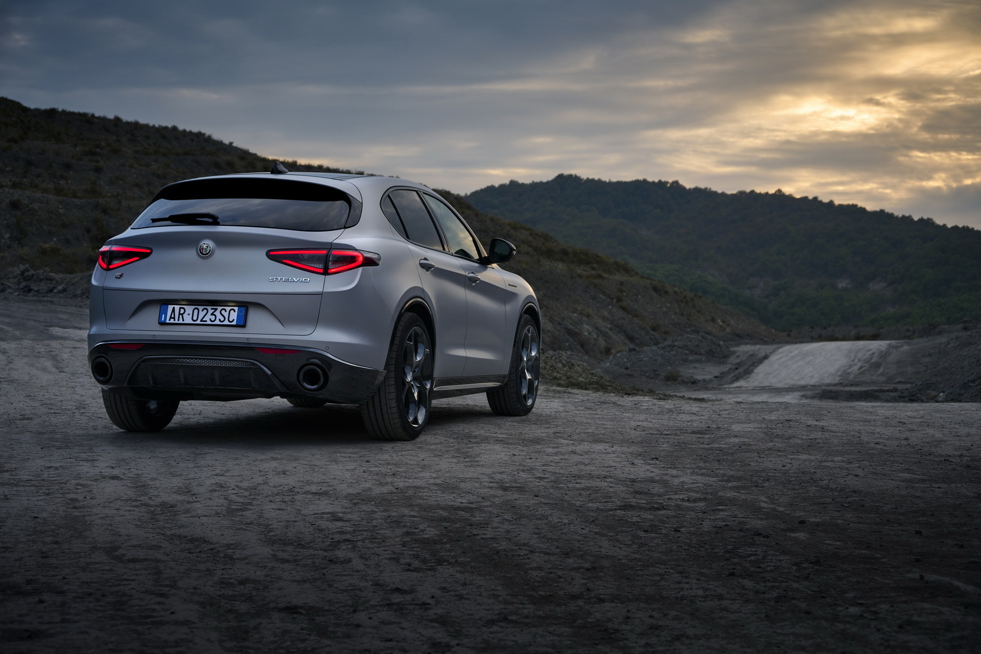 Alfa Romeo Stelvio Competizione 2023