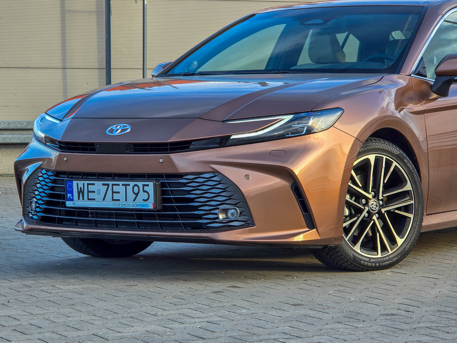 Przód maska Toyota Camry grill, reflektory felgi