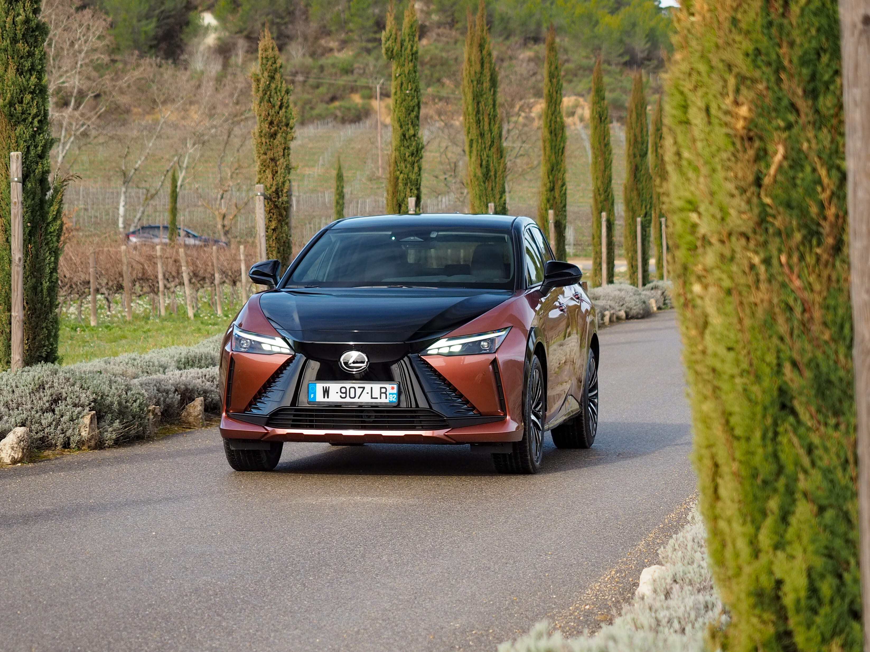 Lexus RX 2023