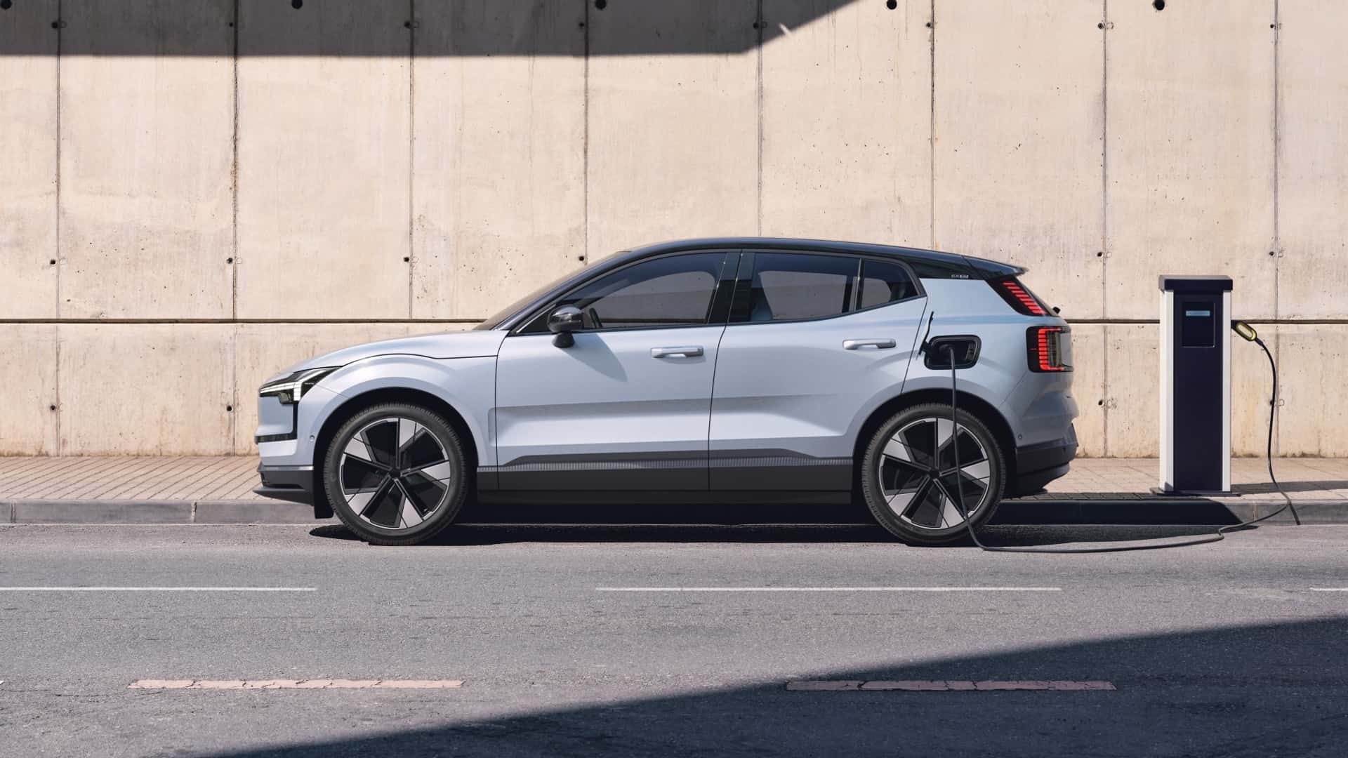 Volvo EX30 2024
