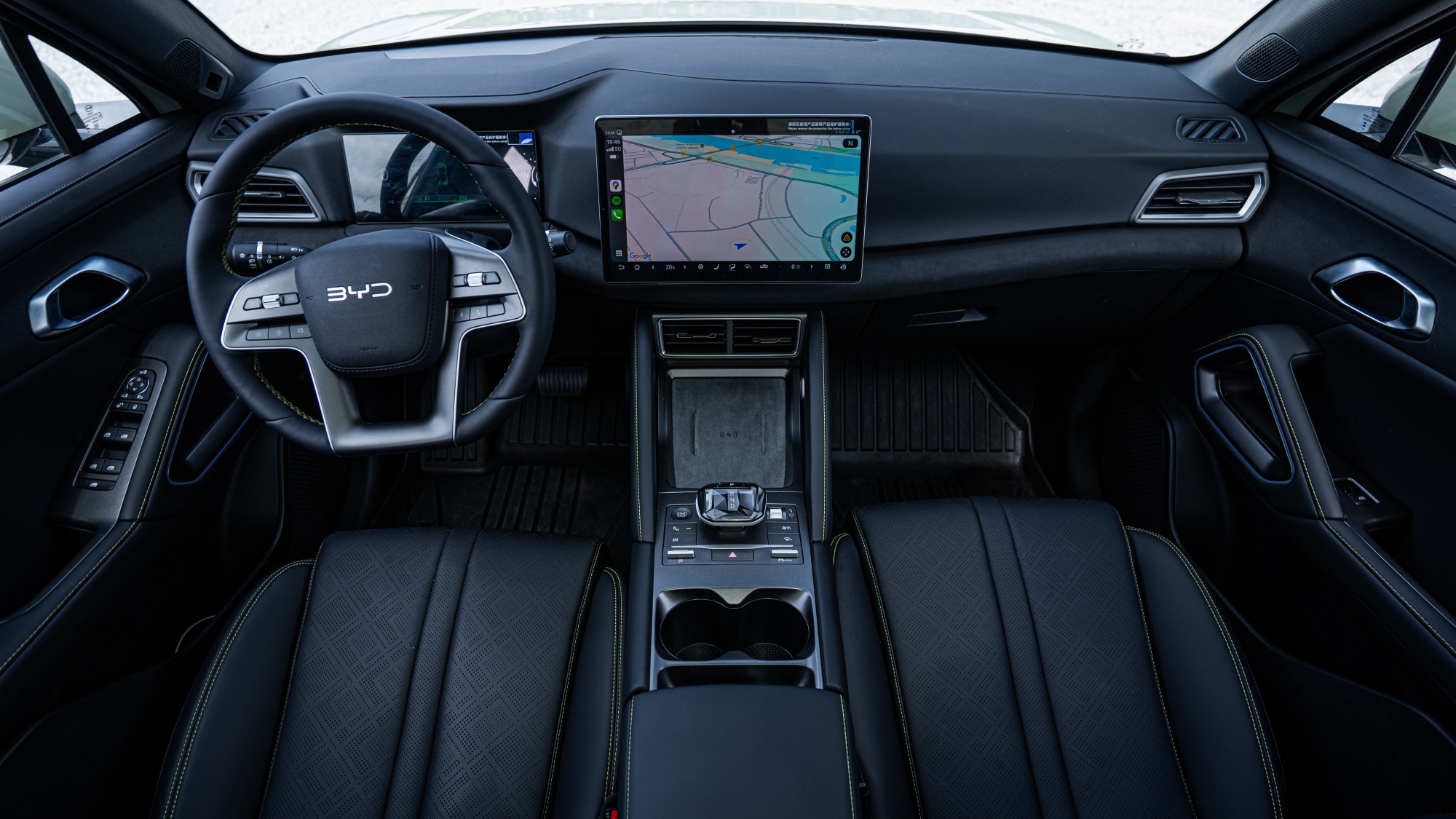 BYD Atto 2 wnętrze