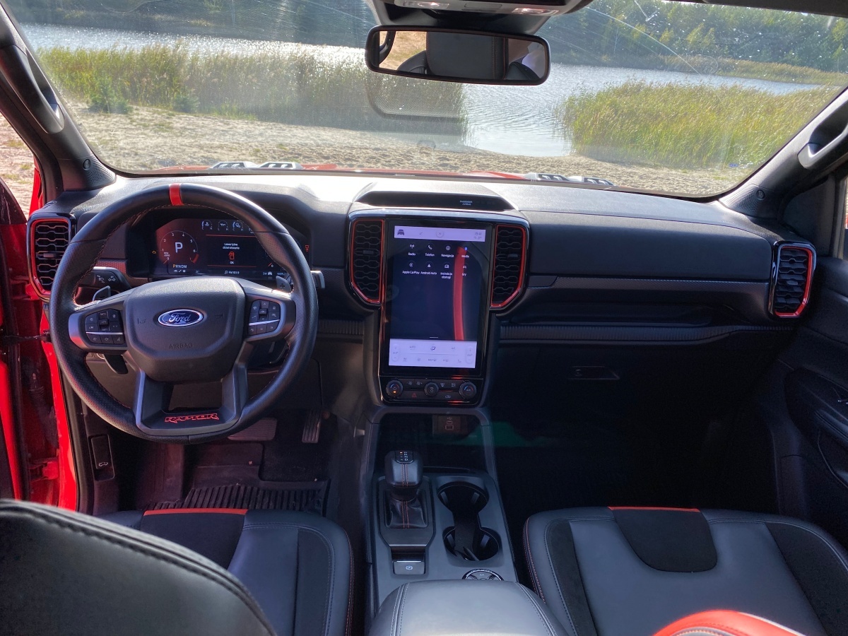 Ford Ranger Raptor wnętrze