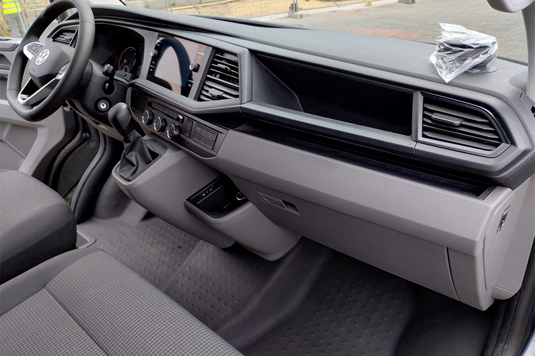 VW Transporter wnętrze