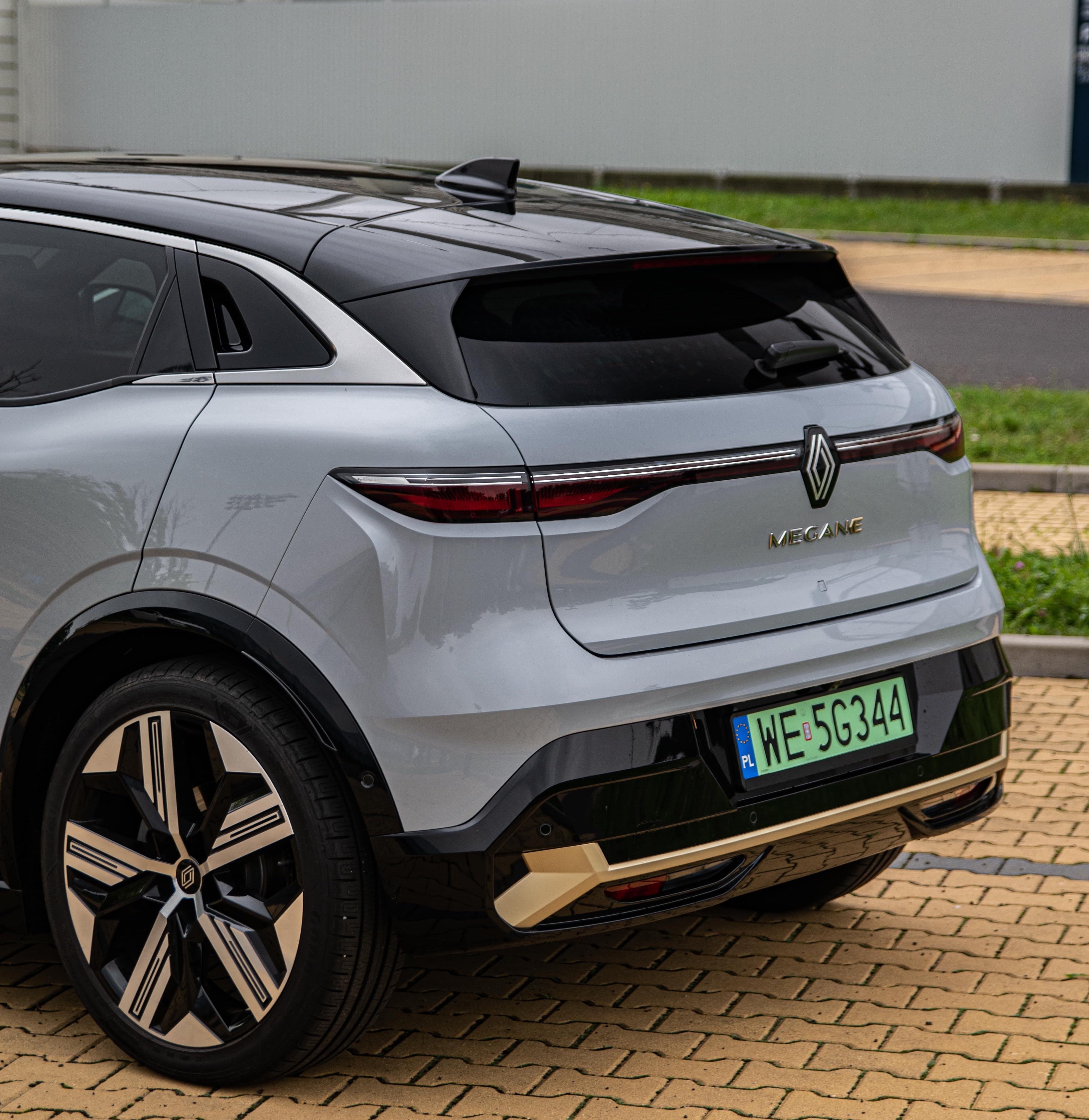 Megane E-Tech tył