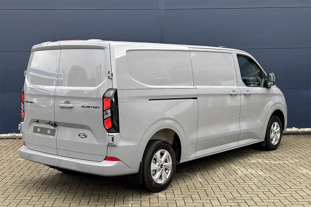 Ford Transit Custom tył
