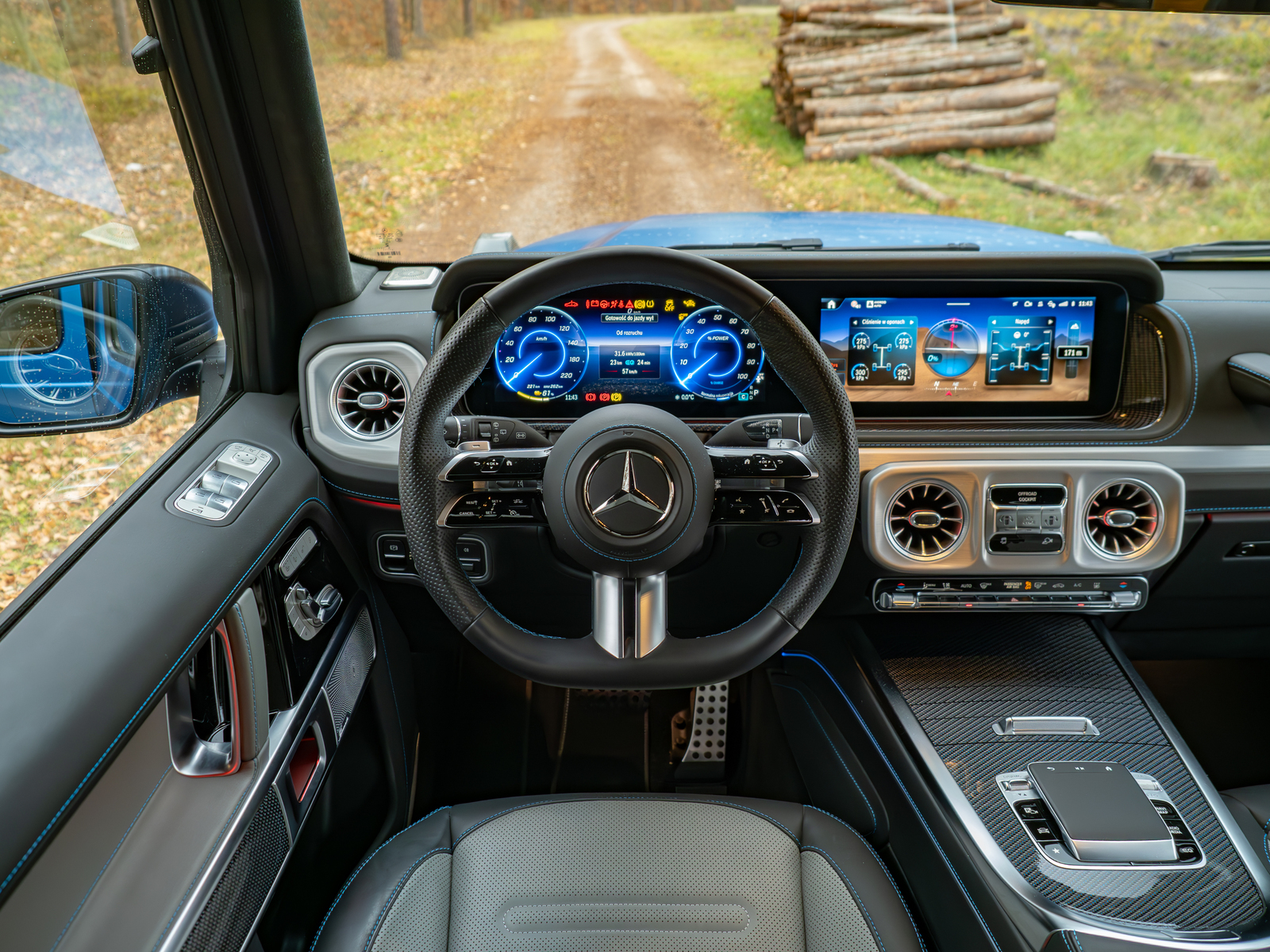Wnętrze nowy Mercedes Klasy G elektryk