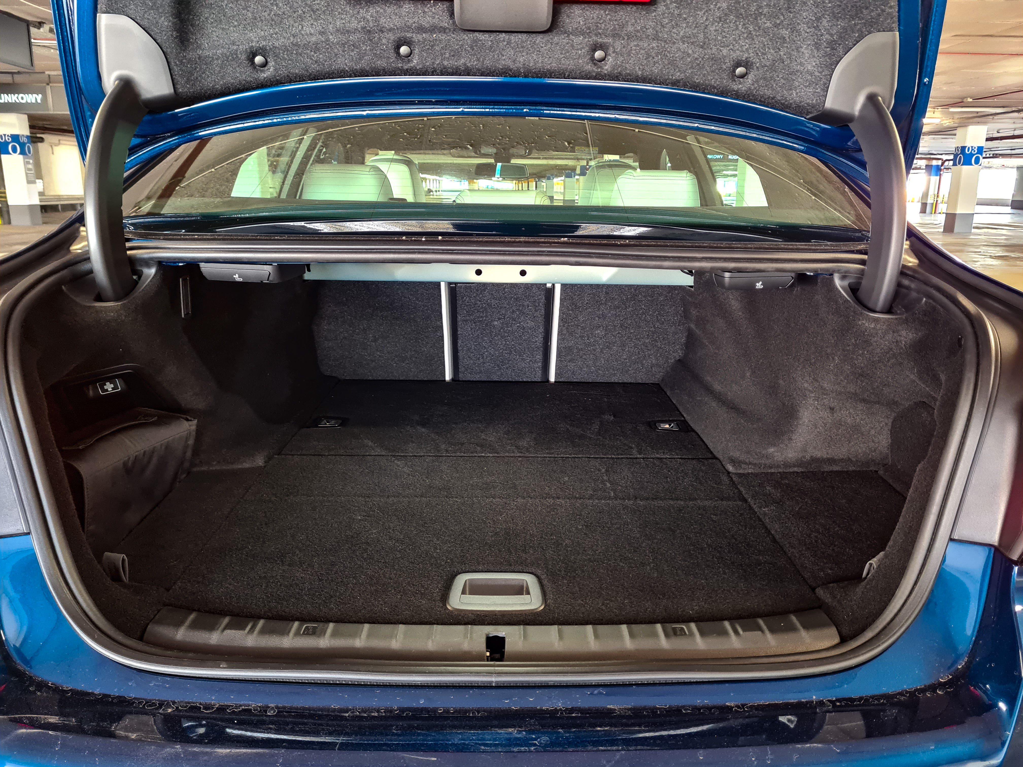 BMW seria 5 2021 bagażnik
