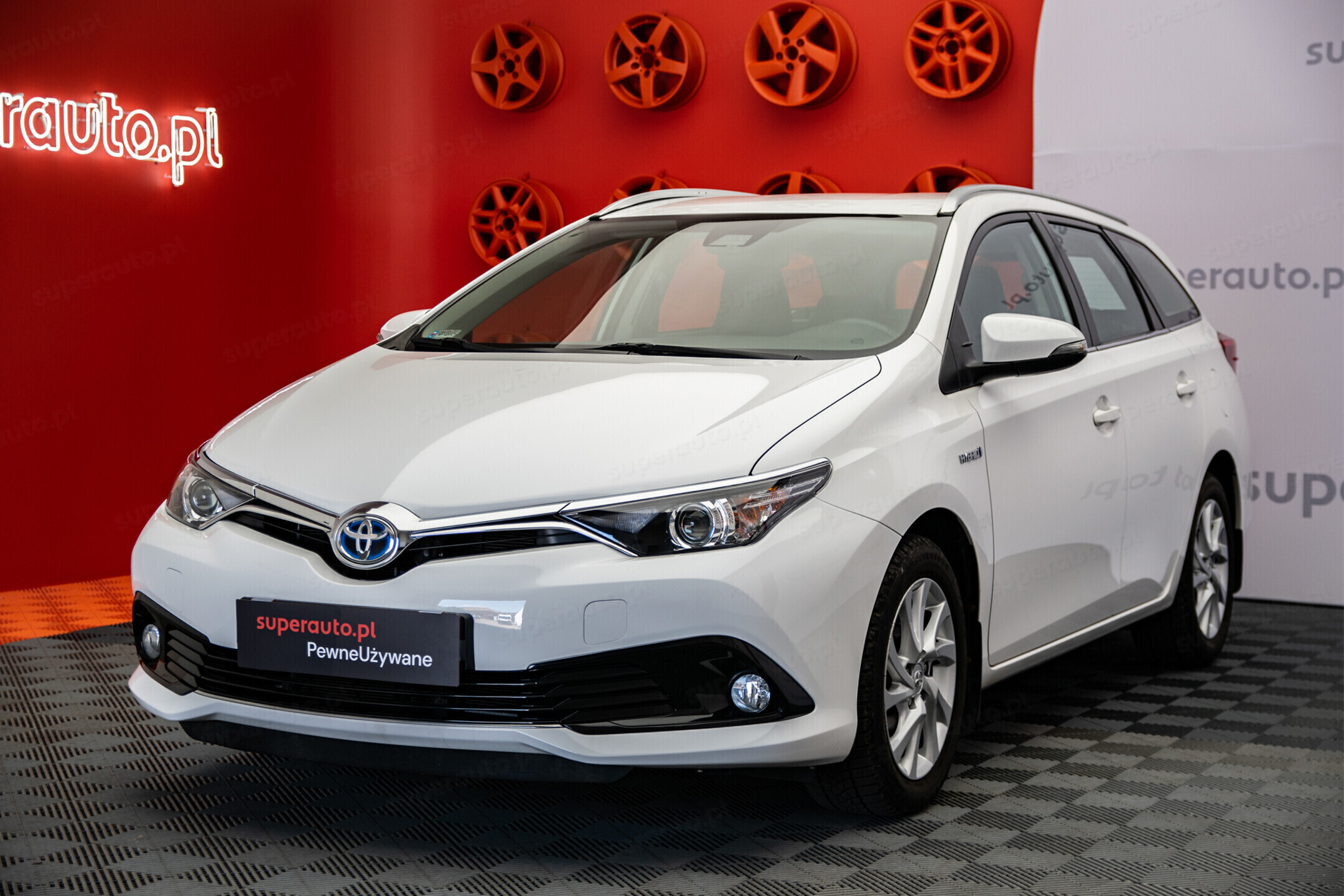 Toyota Auris Hybrid