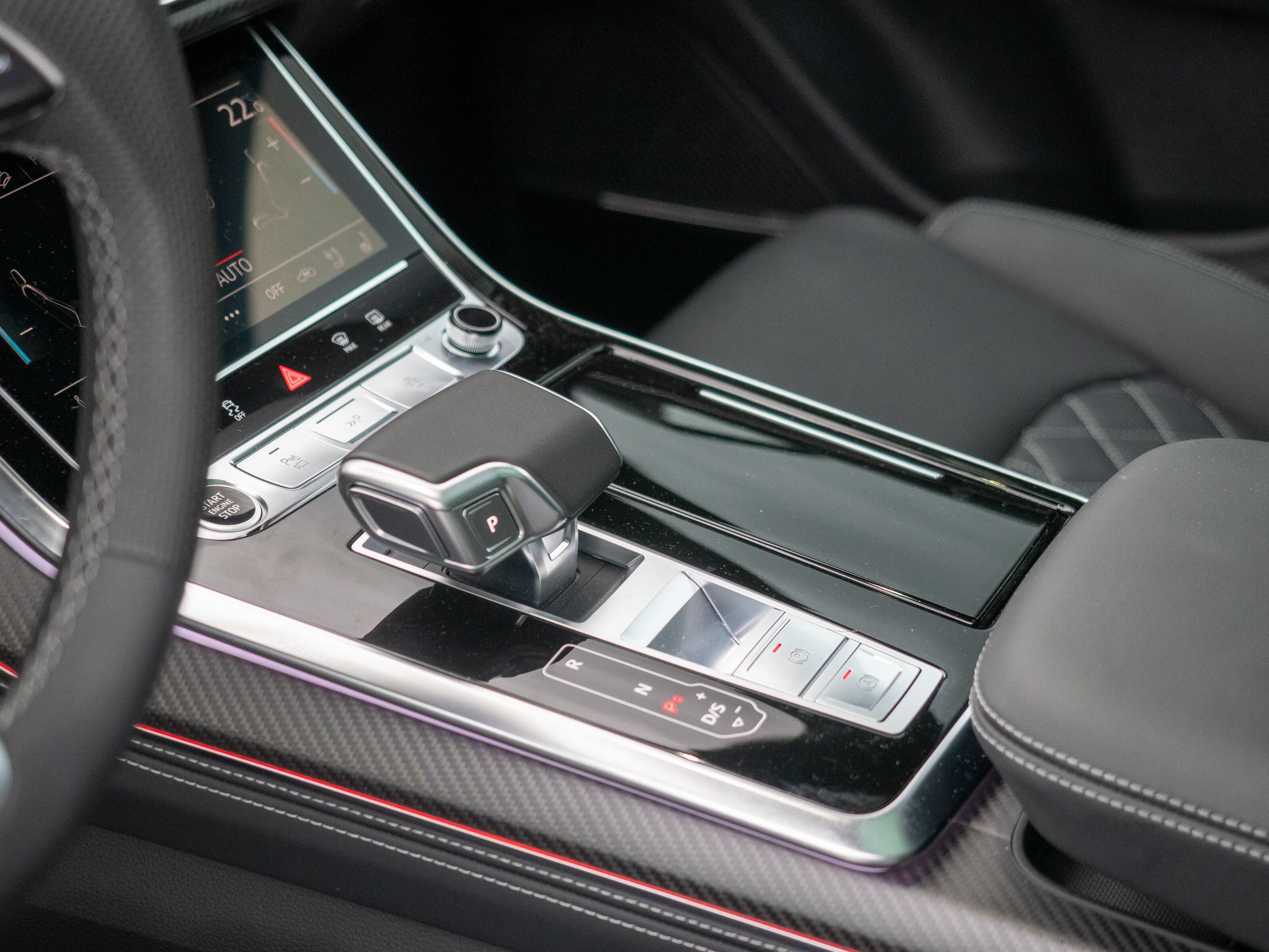 Wnętrze Audi Q8