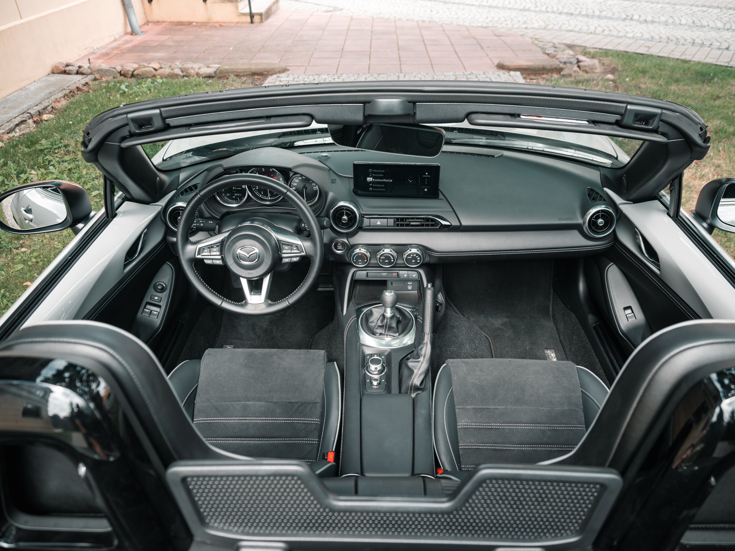 mazda mx5 wnętrze