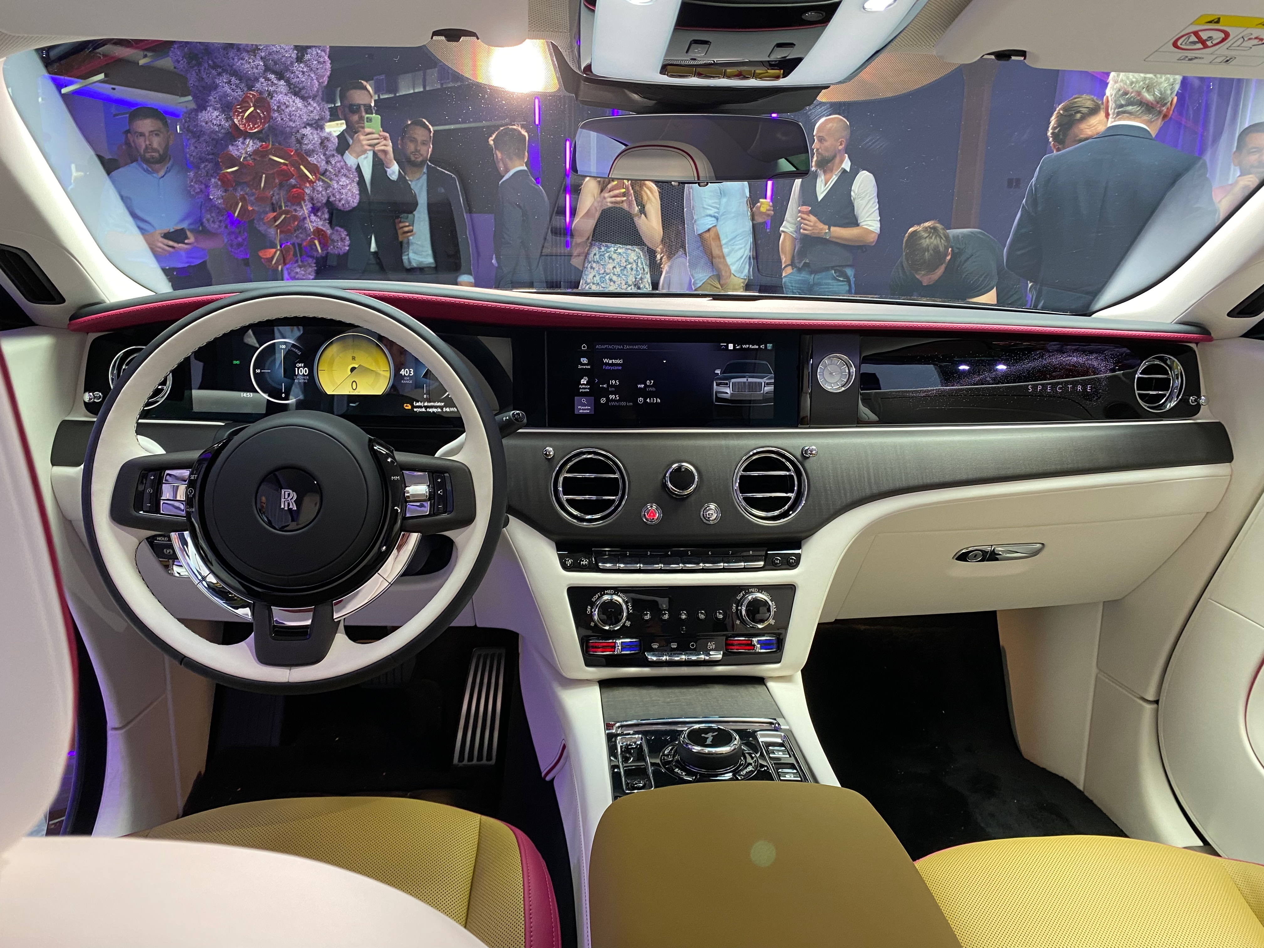 Rolls-Royce Spectre deska rozdzielcza