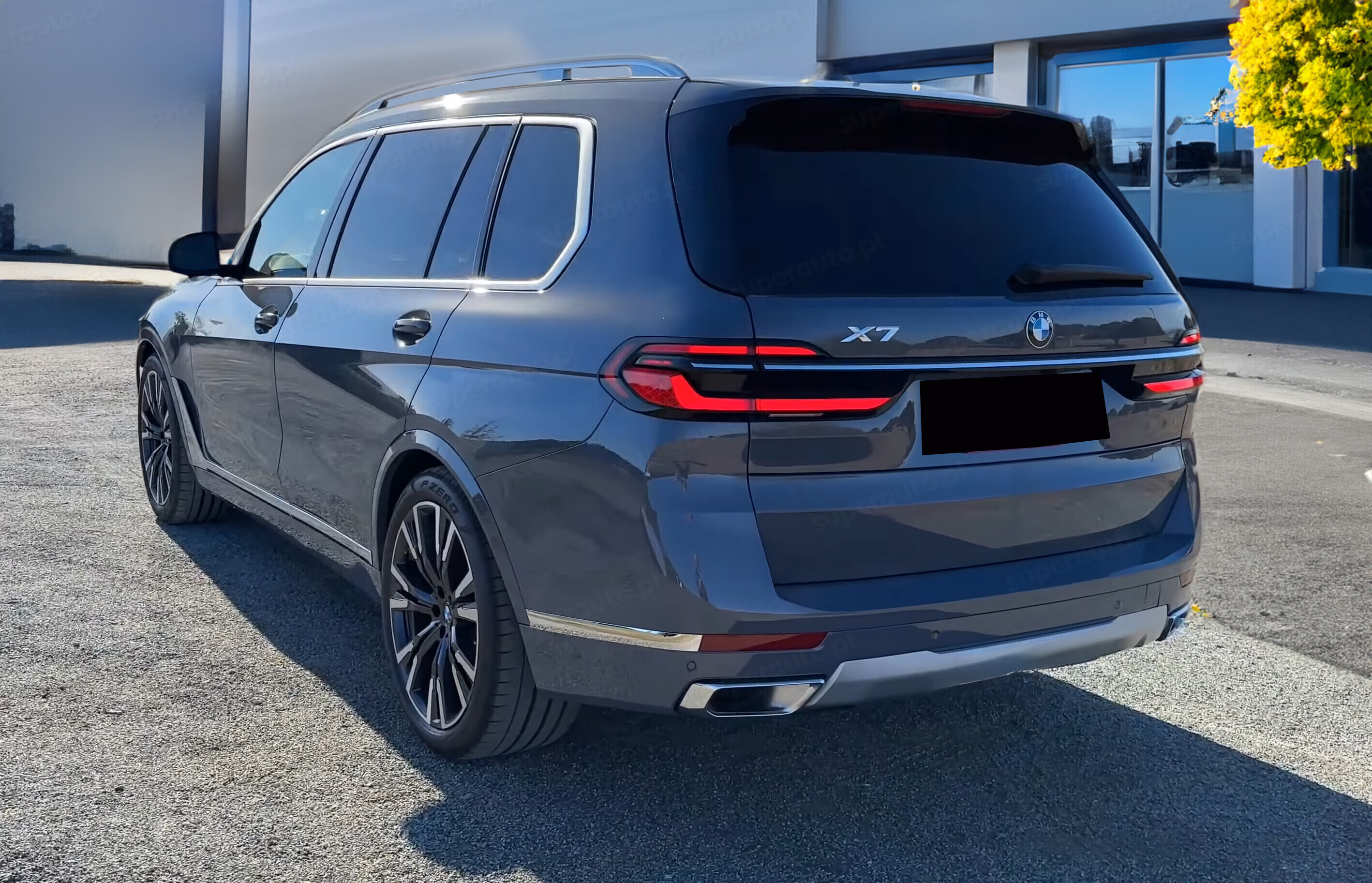 BMW X7 2023. tył