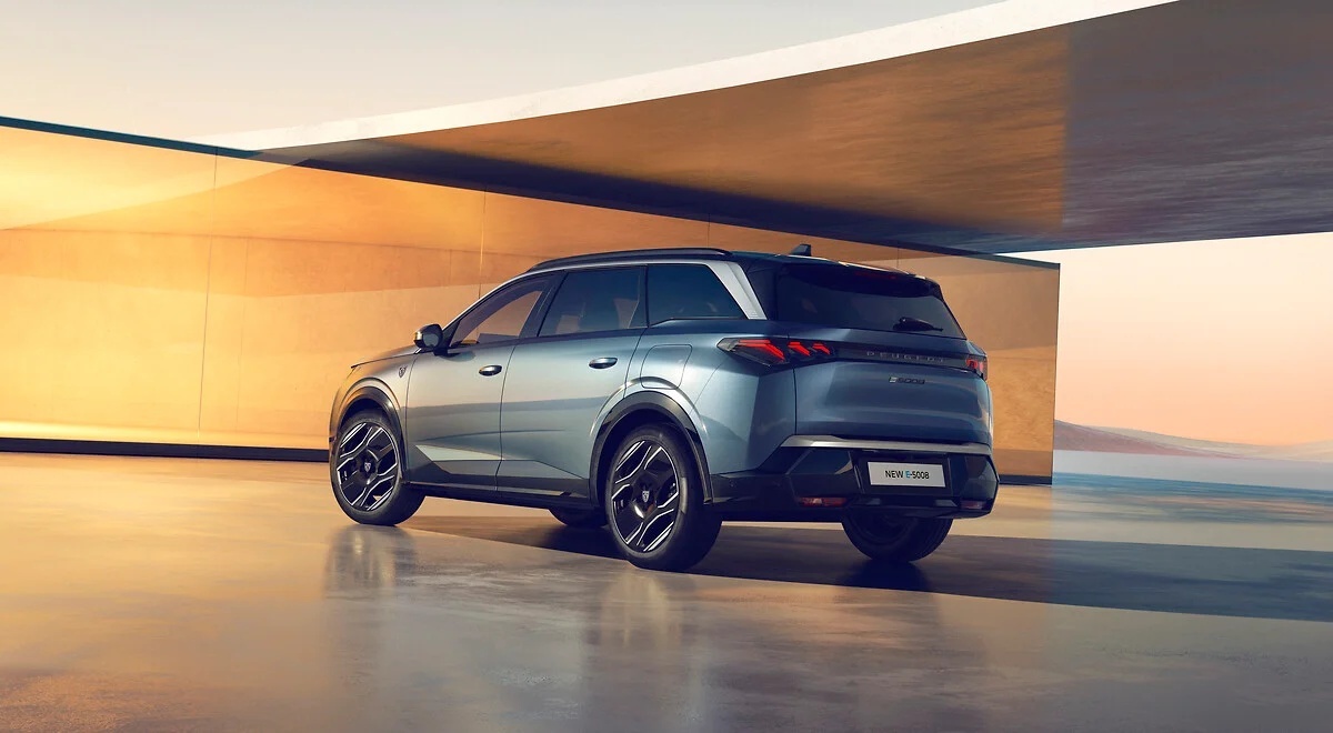 Peugeot 5008 tył